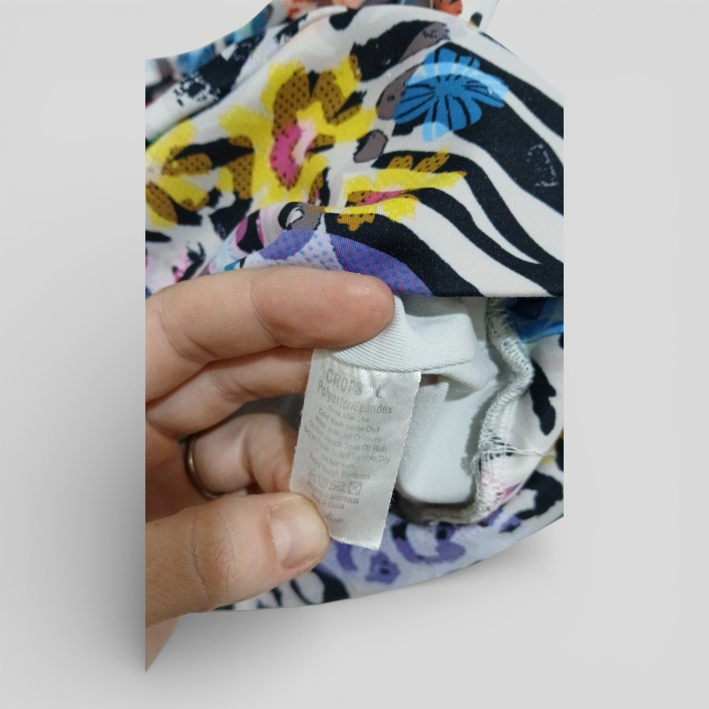 (L) Exotica Athletica | Crop