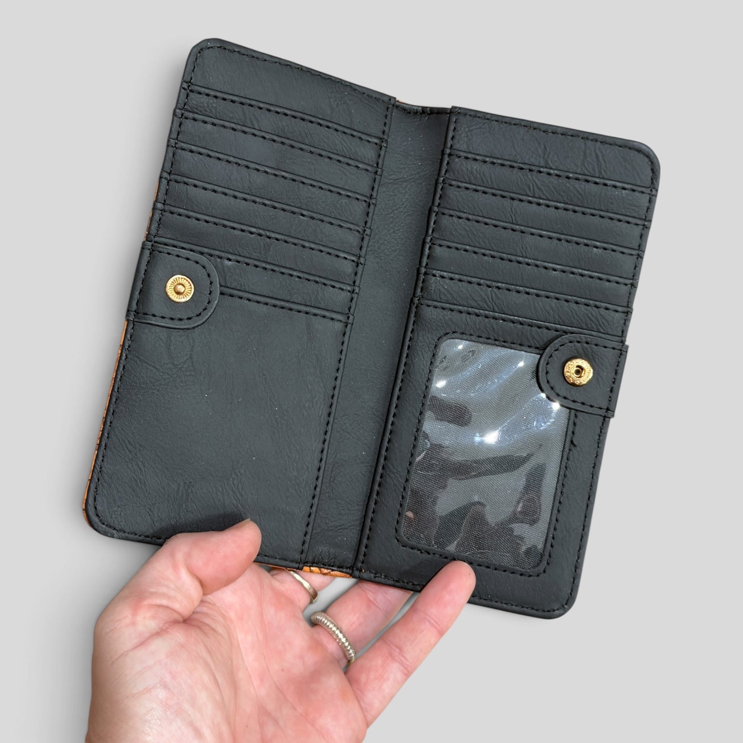 Wallet | Laura Jones Embossed Floral