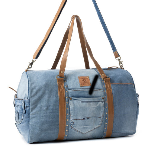 Wildberry Voyager Traveler Bag in Cranberry Denim Blue