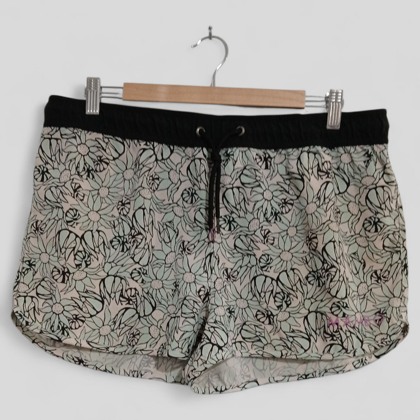 (14) Mambo | Beach Shorts