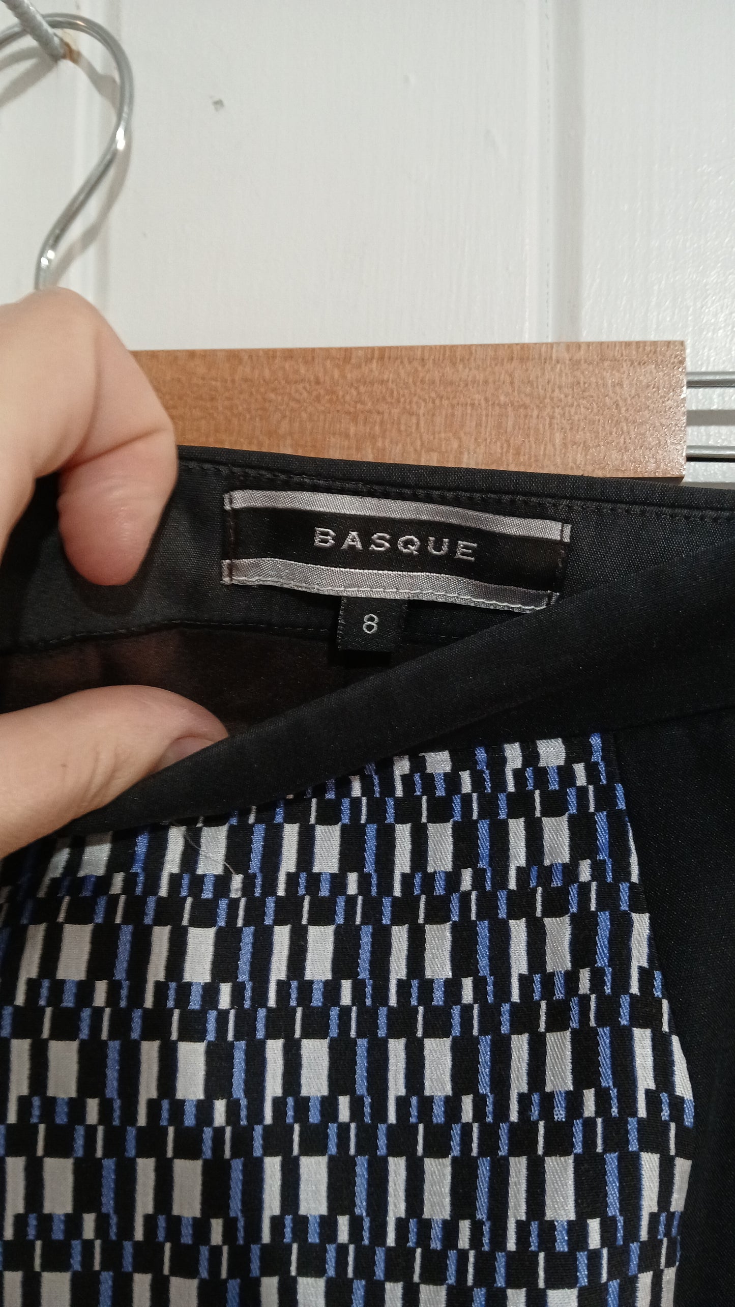 (8) Basque | Skirt