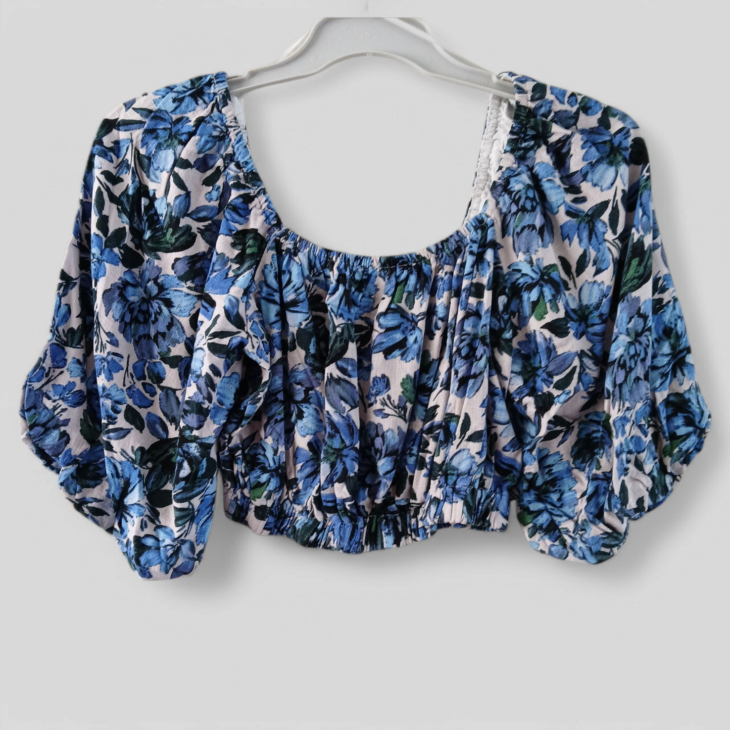 (12) White Closet | Crop