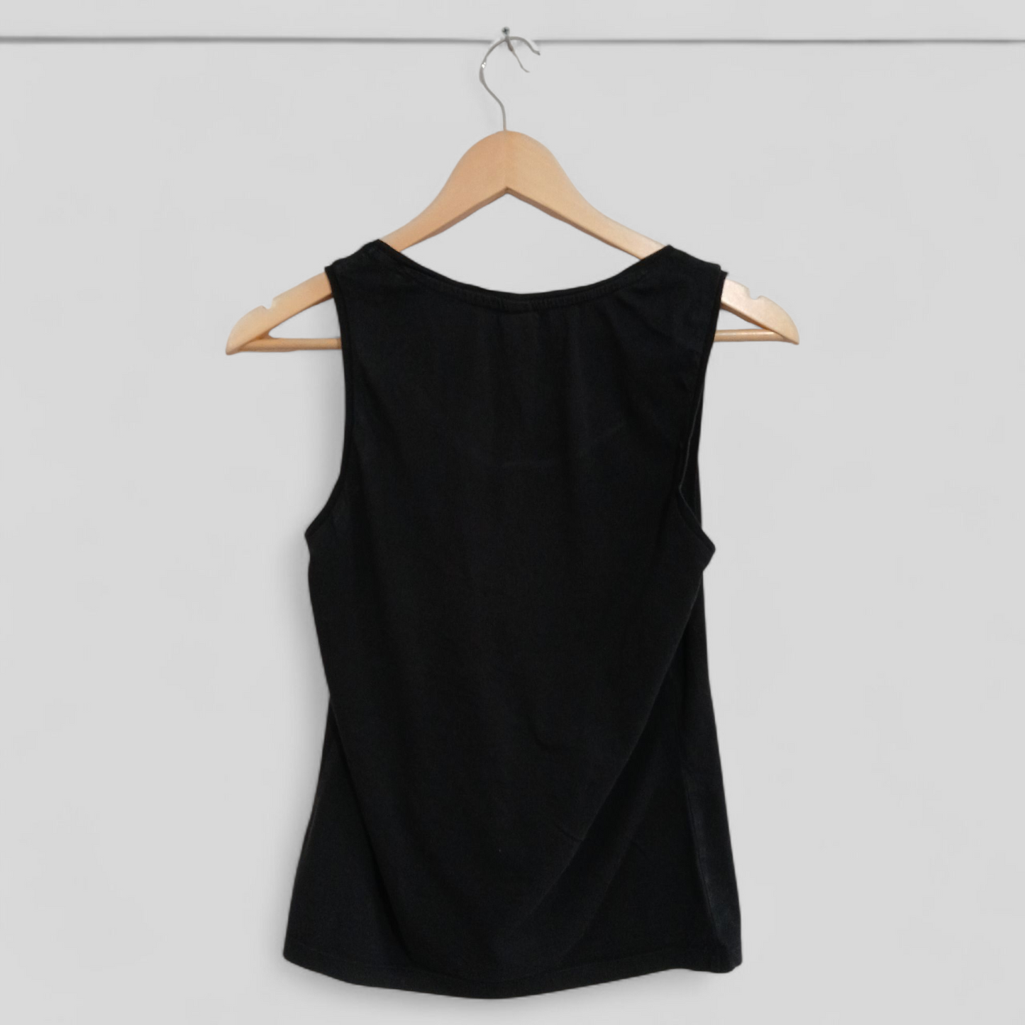 (12) Anko | Black Singlet