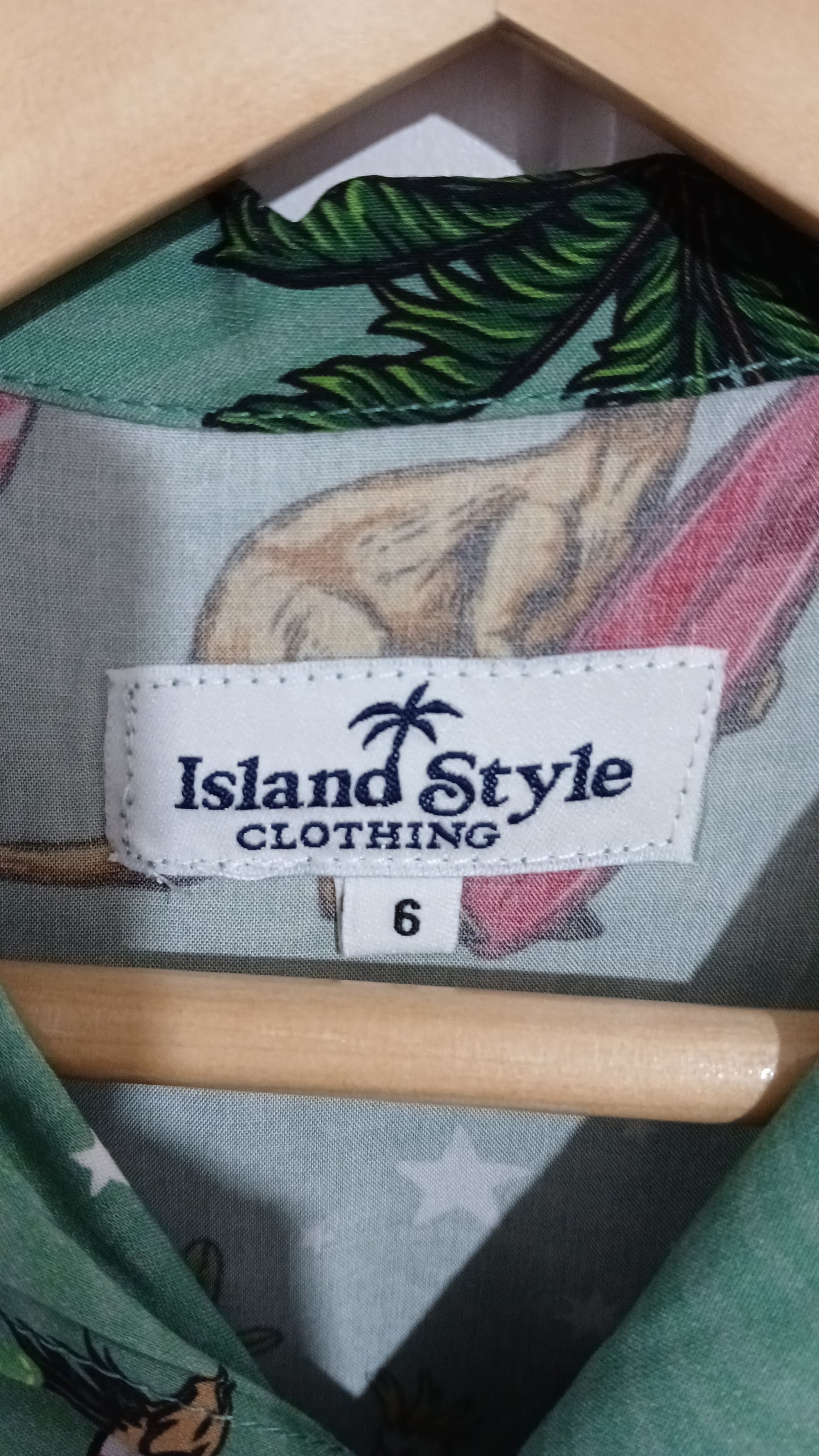 (6JNR) Island Clothing | Christmas Button UP