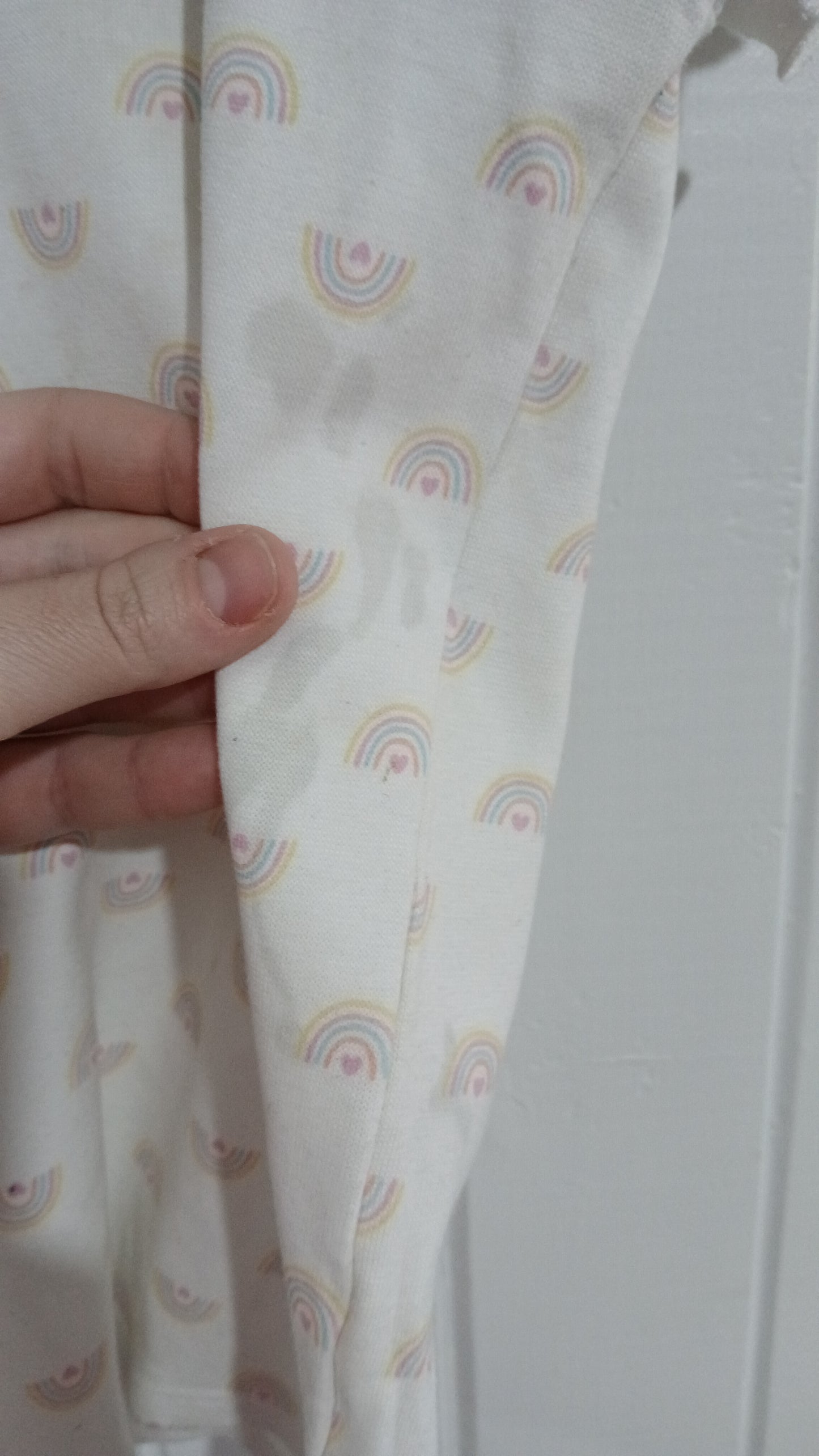 (8JNR) Milky | Rainbow Top