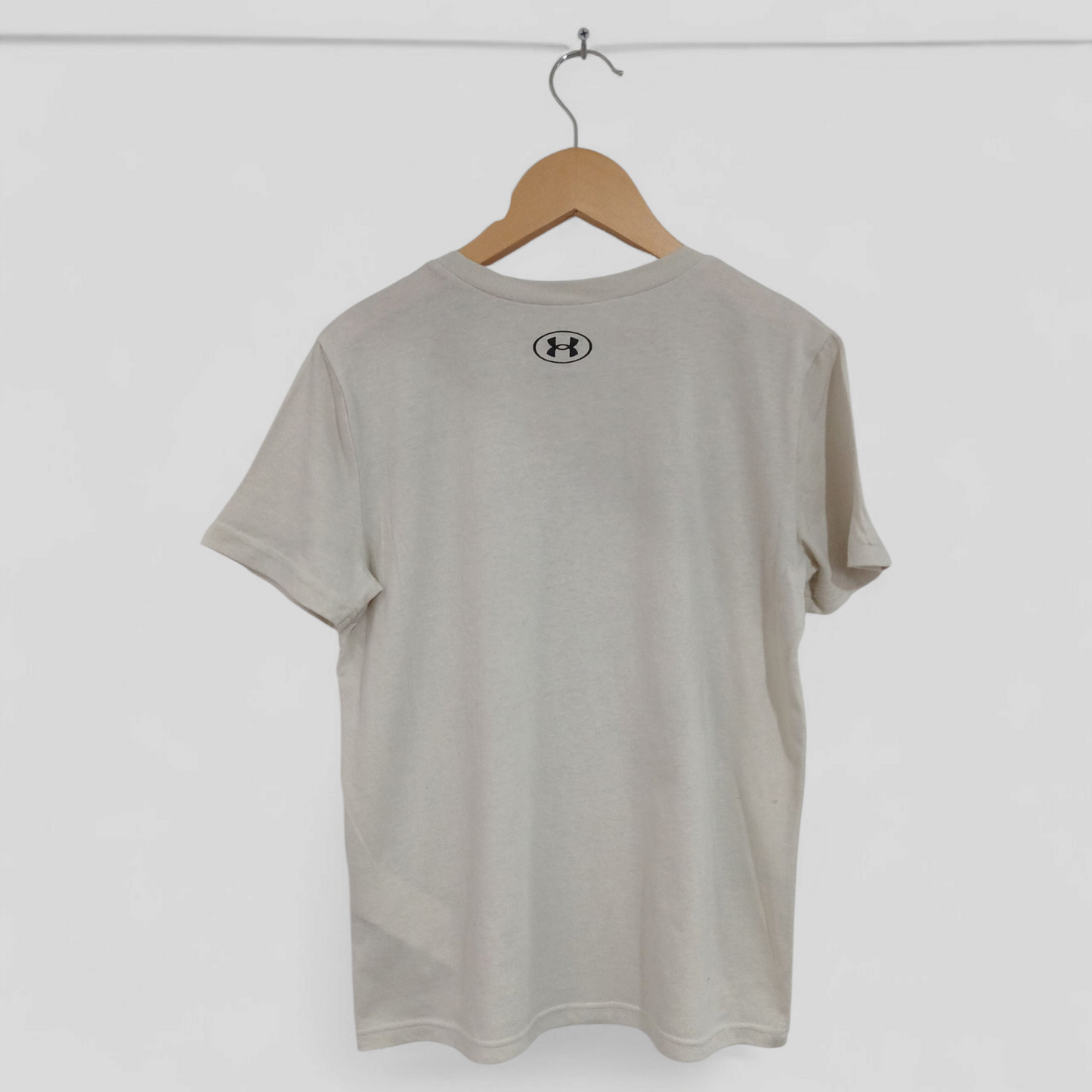 (8JNR) Under Armour | Project Rock Tee