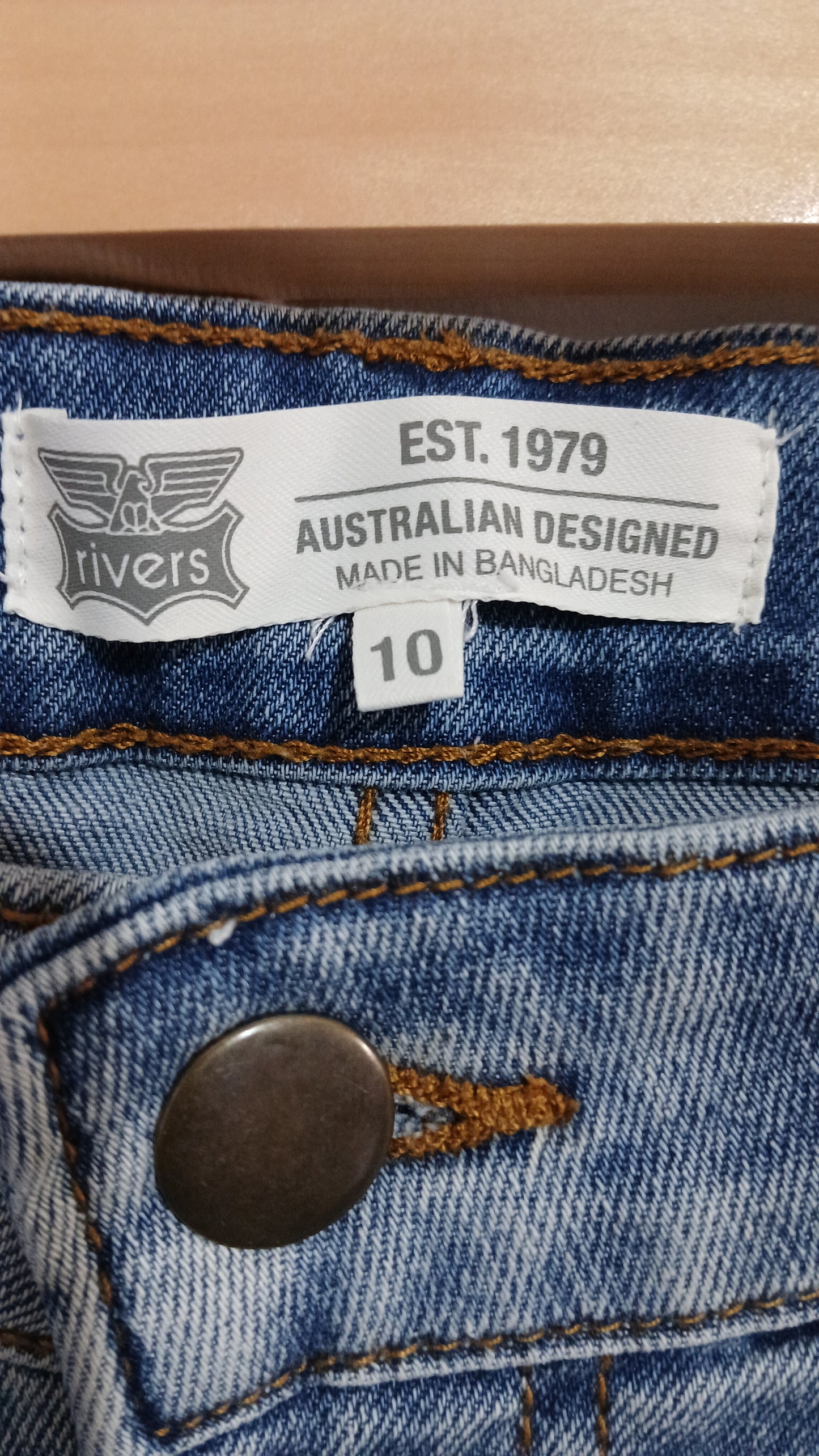 (10) Rivers | Embroidered Jeans