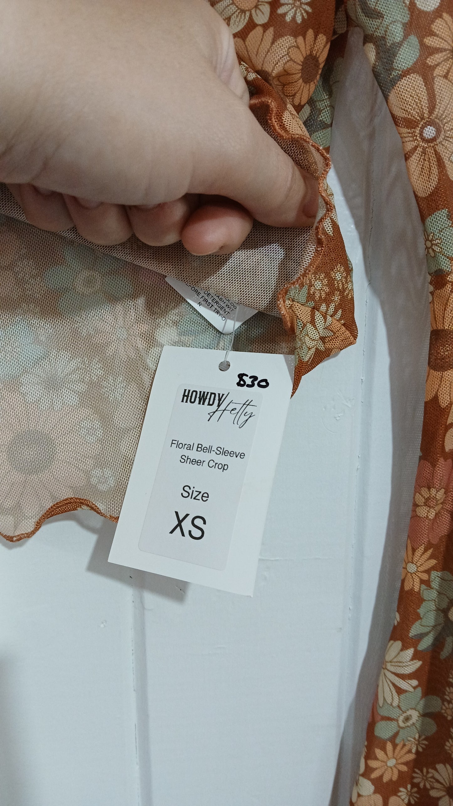 (XS) BNWT | Howdy Hetty | Floral Bell-Sleeve Sheer Crop