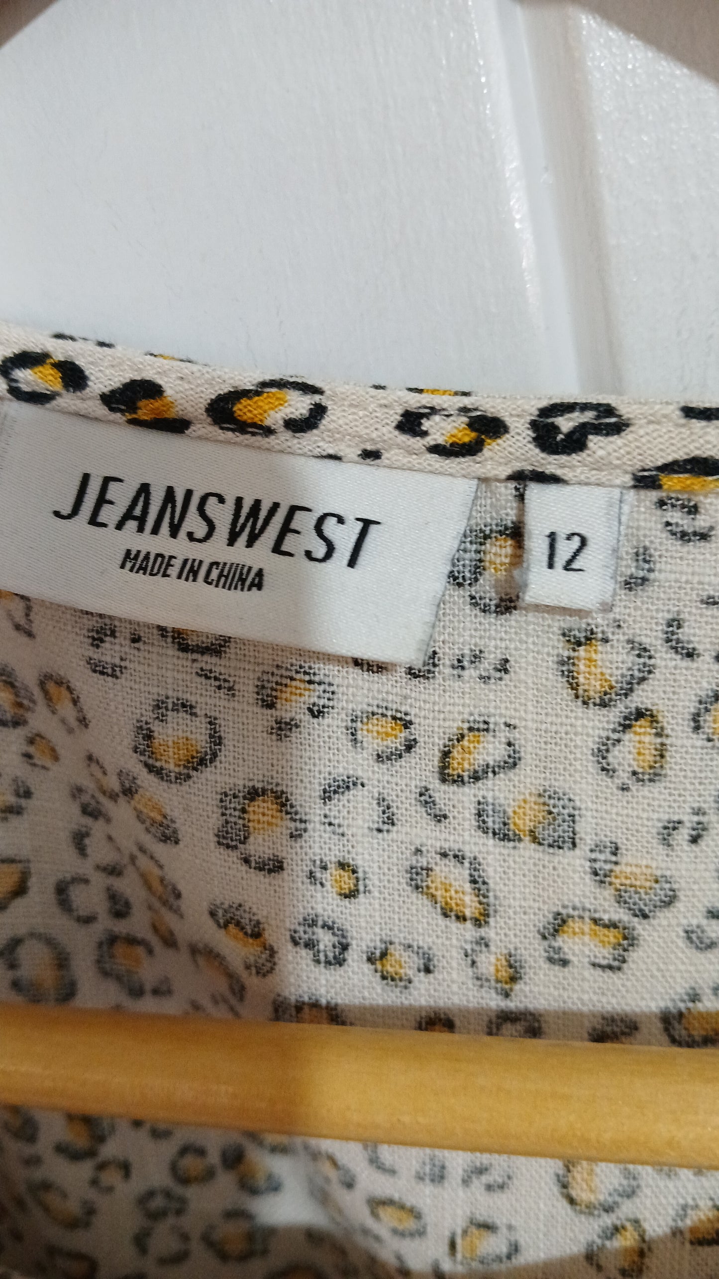 (12) Jeanswest | Animal Print Blouse