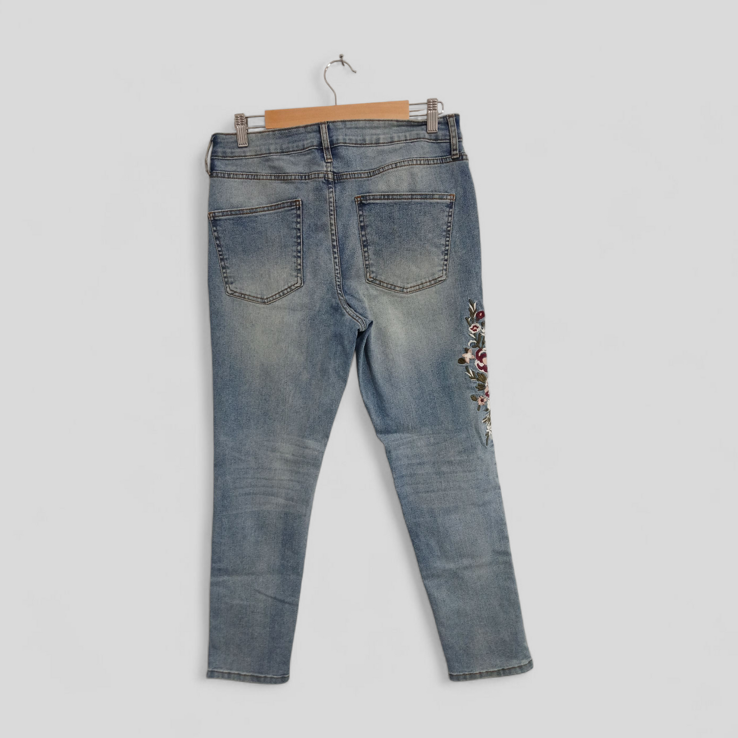 (10) Rivers | Embroidered Jeans