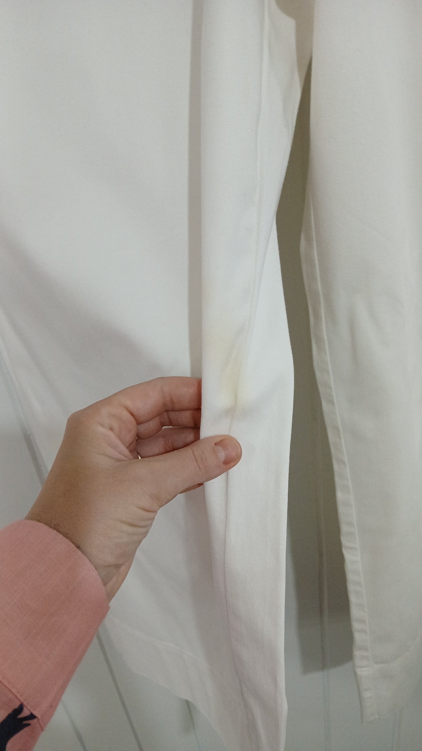 (14) Sussan | White Capris