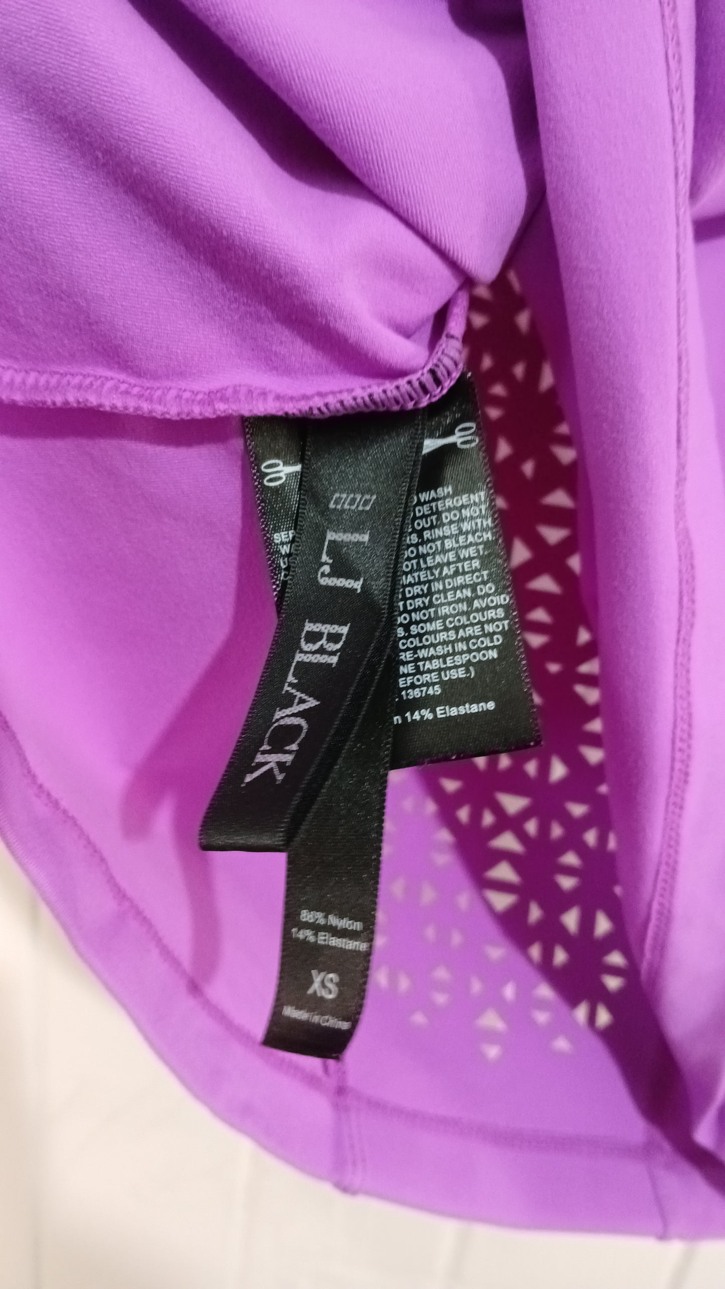 (XS) LJ Black | Purple Singlet