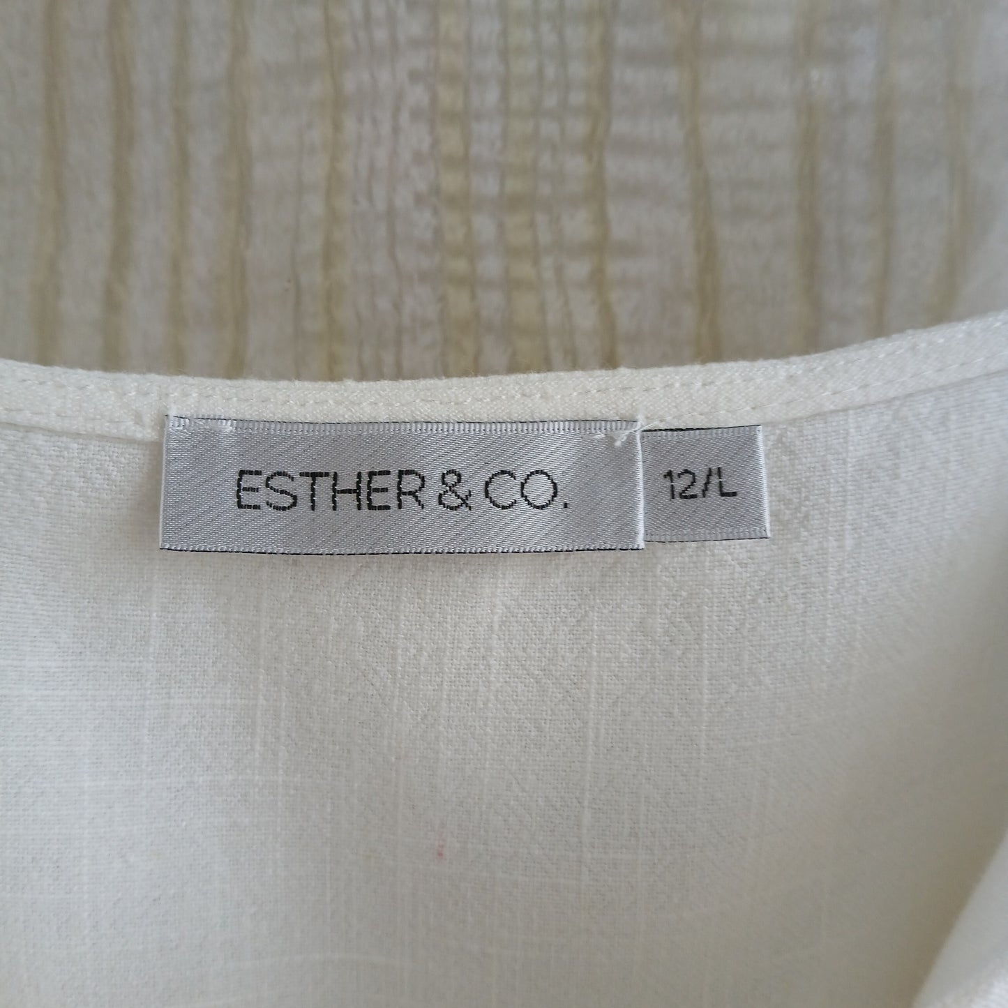 (12/L) Esther&Co White Crop Blouse