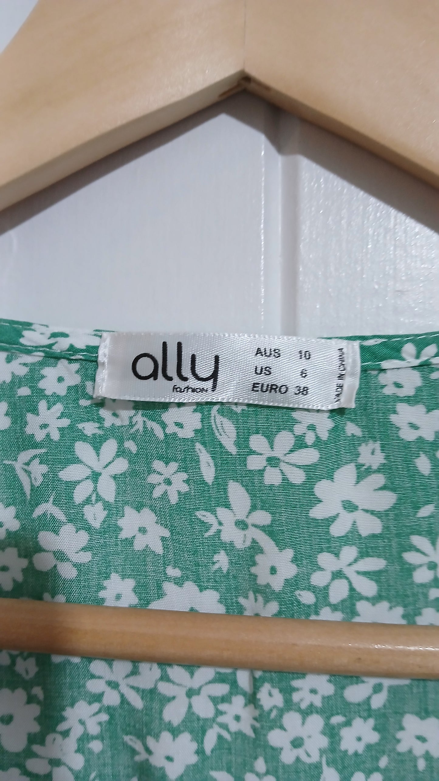 (10) Ally | Floral Crop