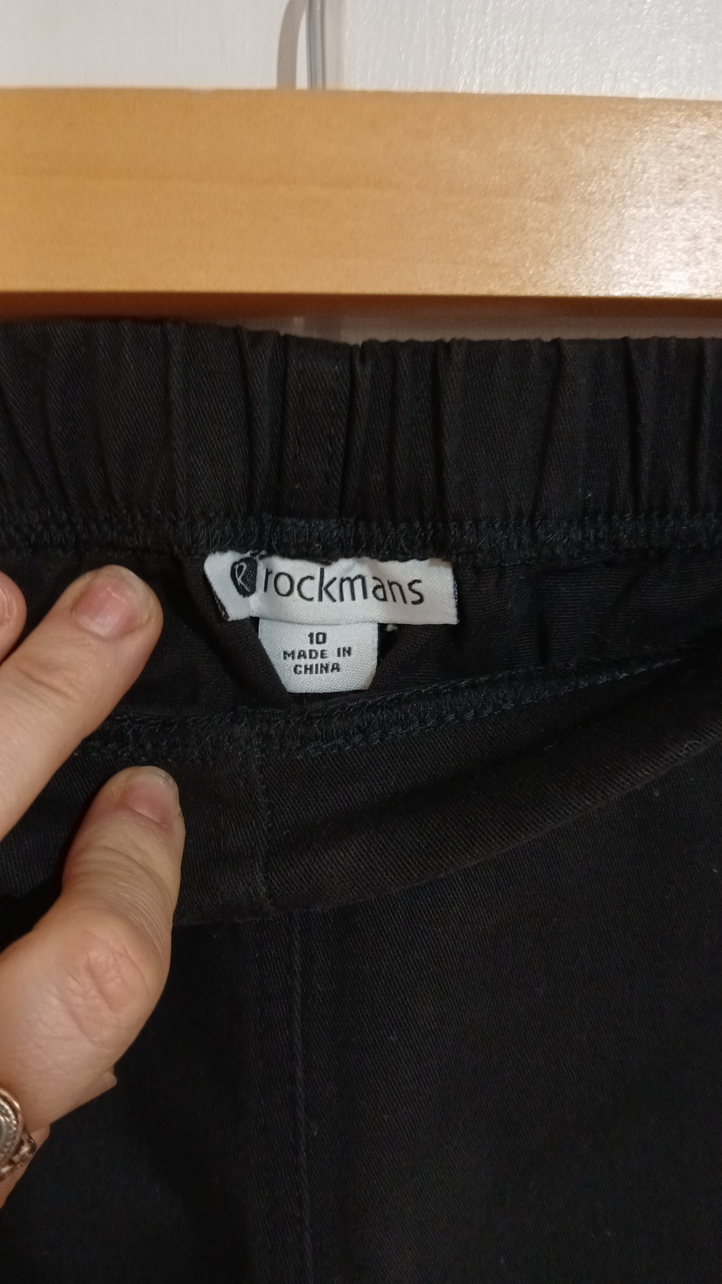 (10) Rockmans | Black Shorts