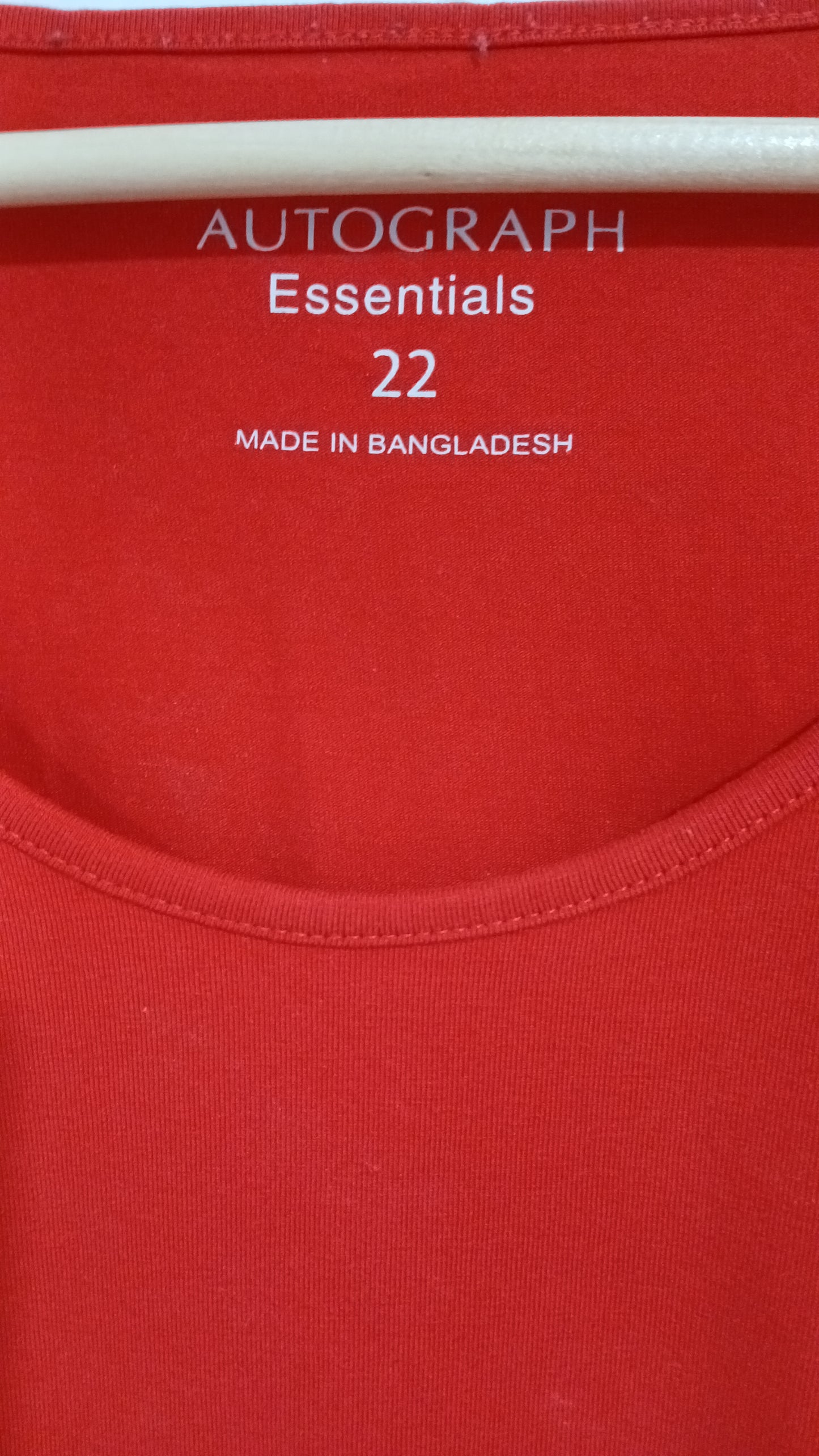 (22) Autograph | Red Shirt