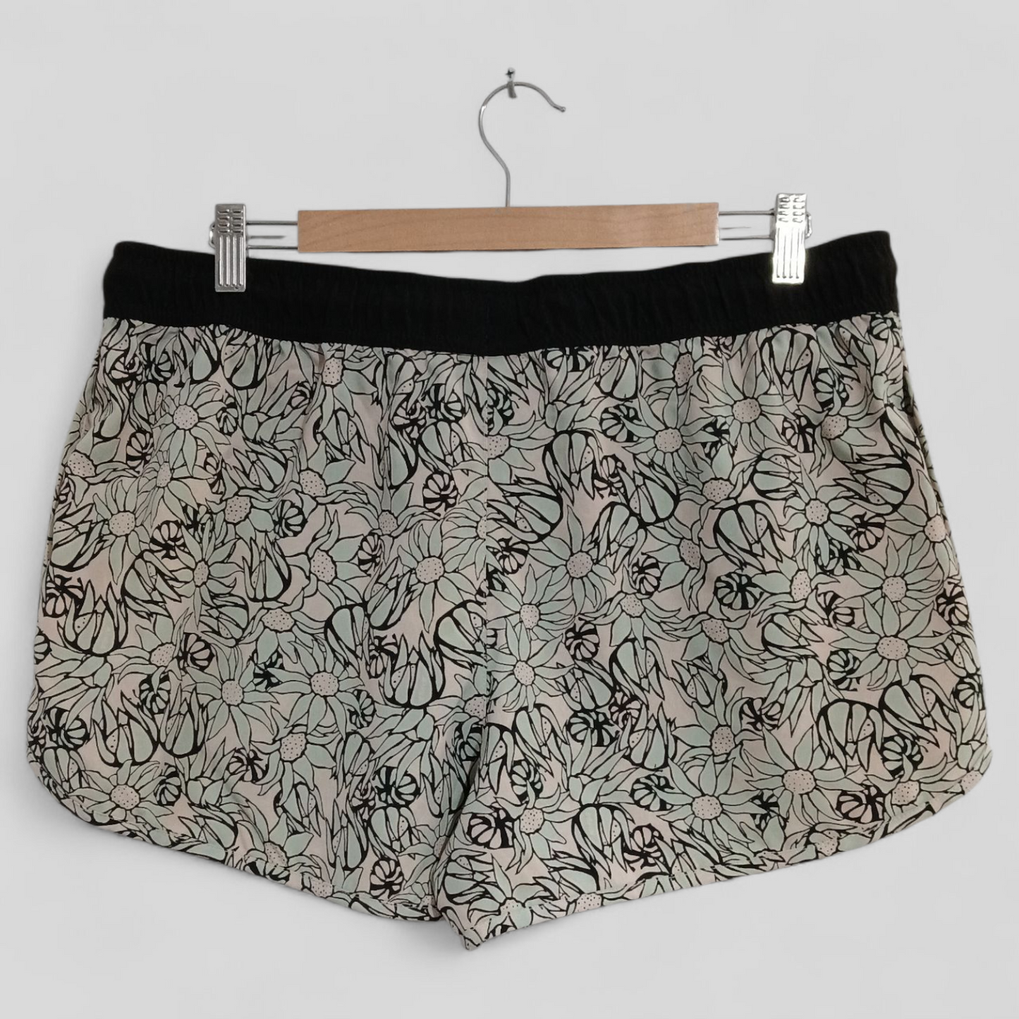 (14) Mambo | Beach Shorts
