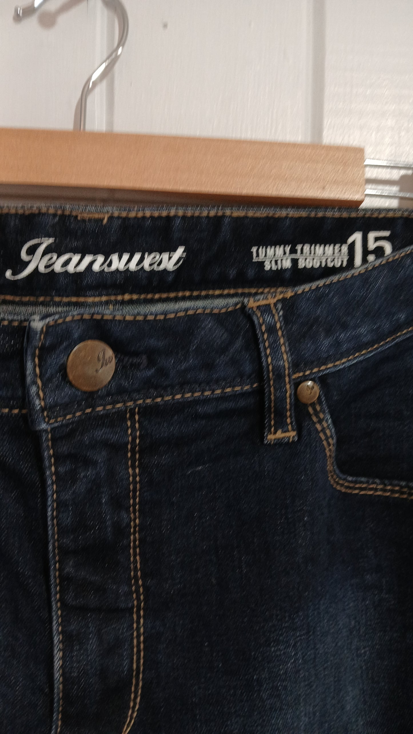 (15) Jeanswest | Bootcut Jeans