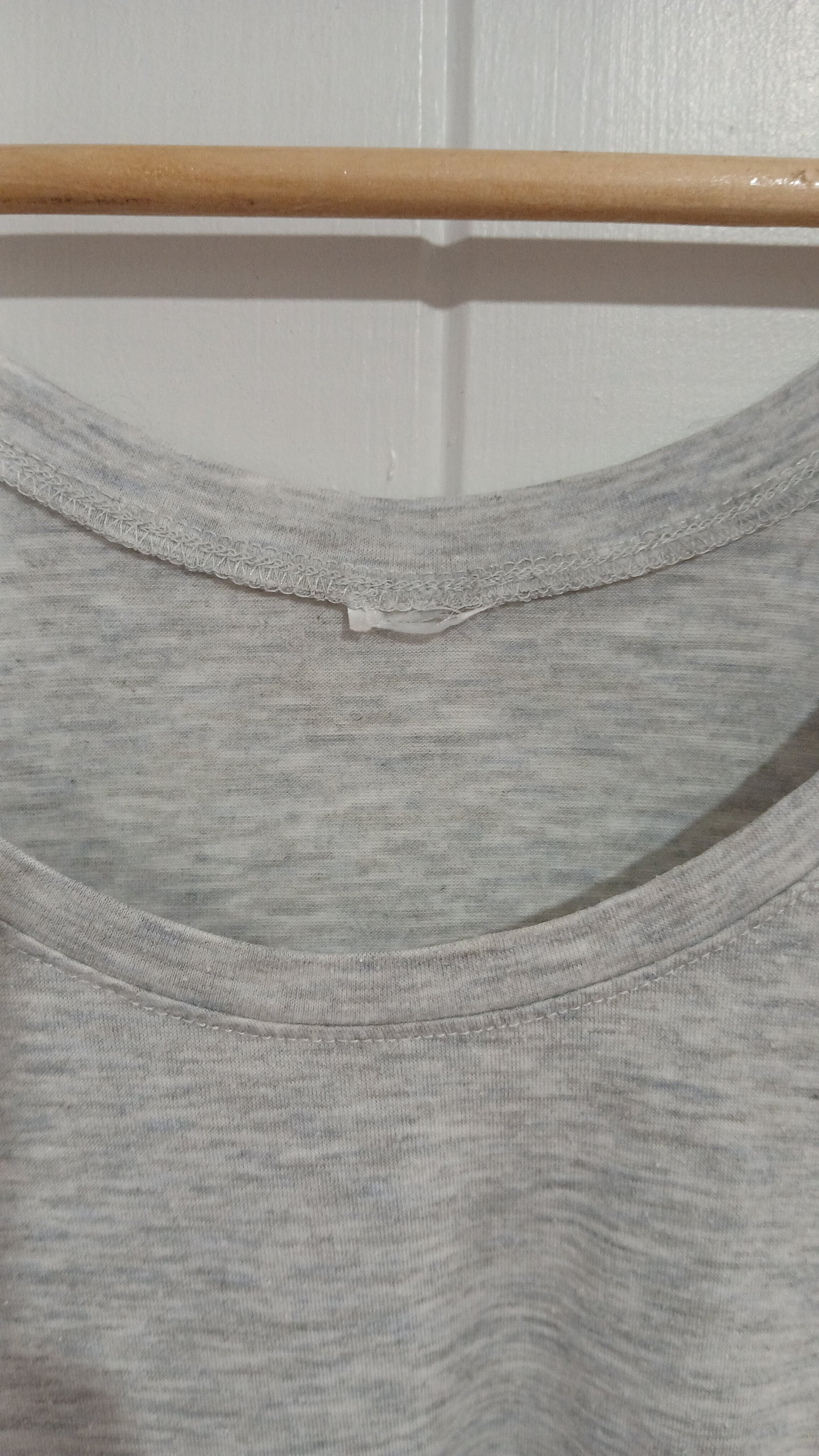 (L) Grey Singlet