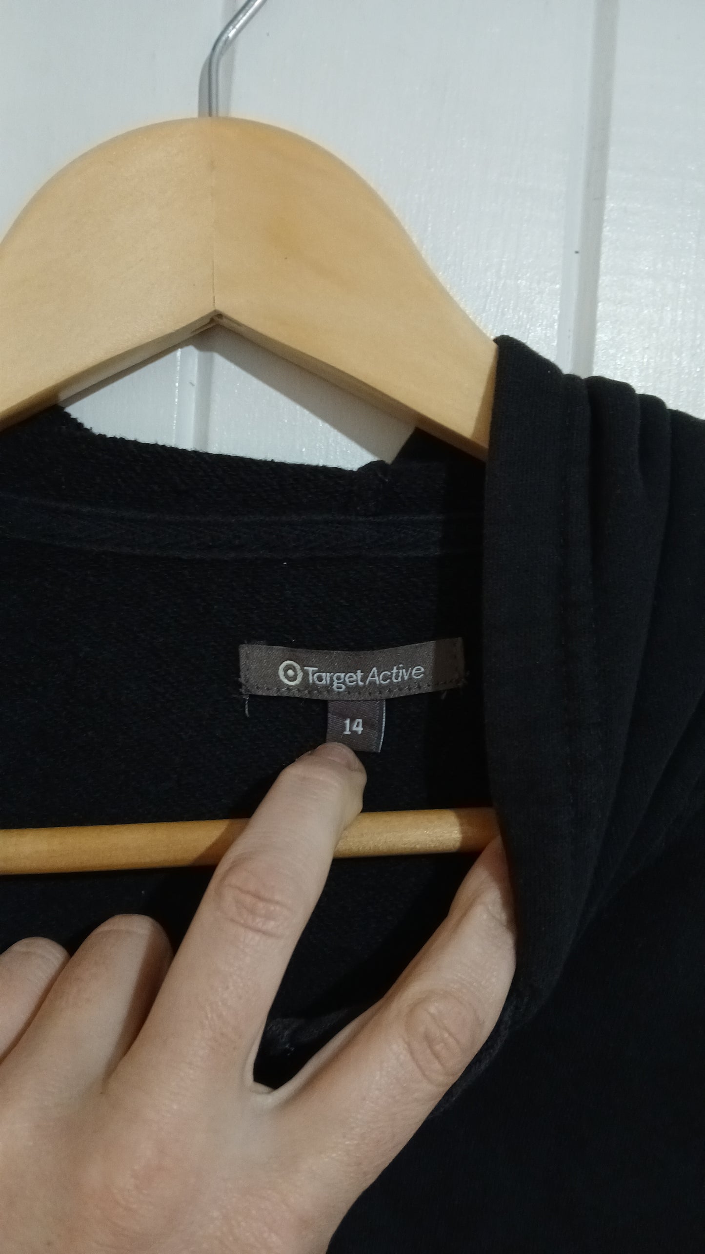 (14) Target Active | Black Hoodie