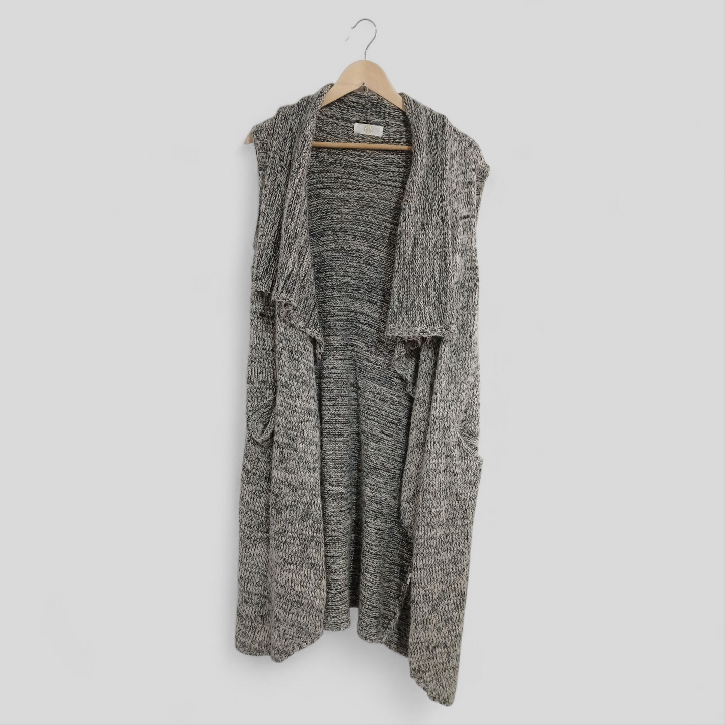 (M/L) HQ | Sleevless Cardi