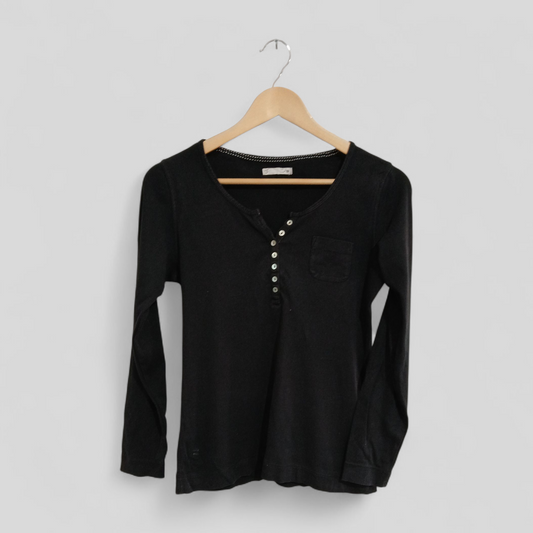 (12) Target | Black LS Shirt