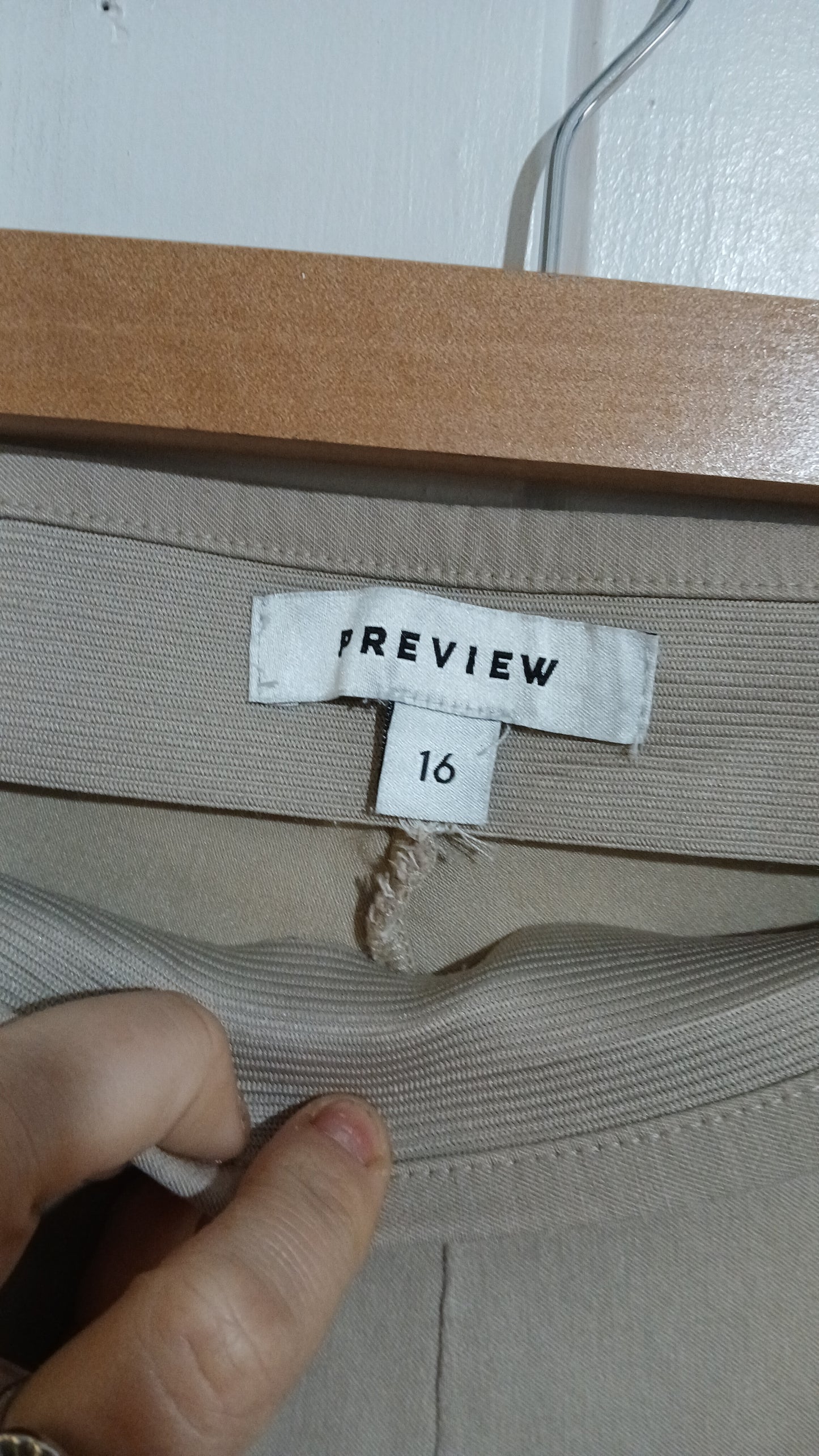 (16) Preview | Cream Slacks