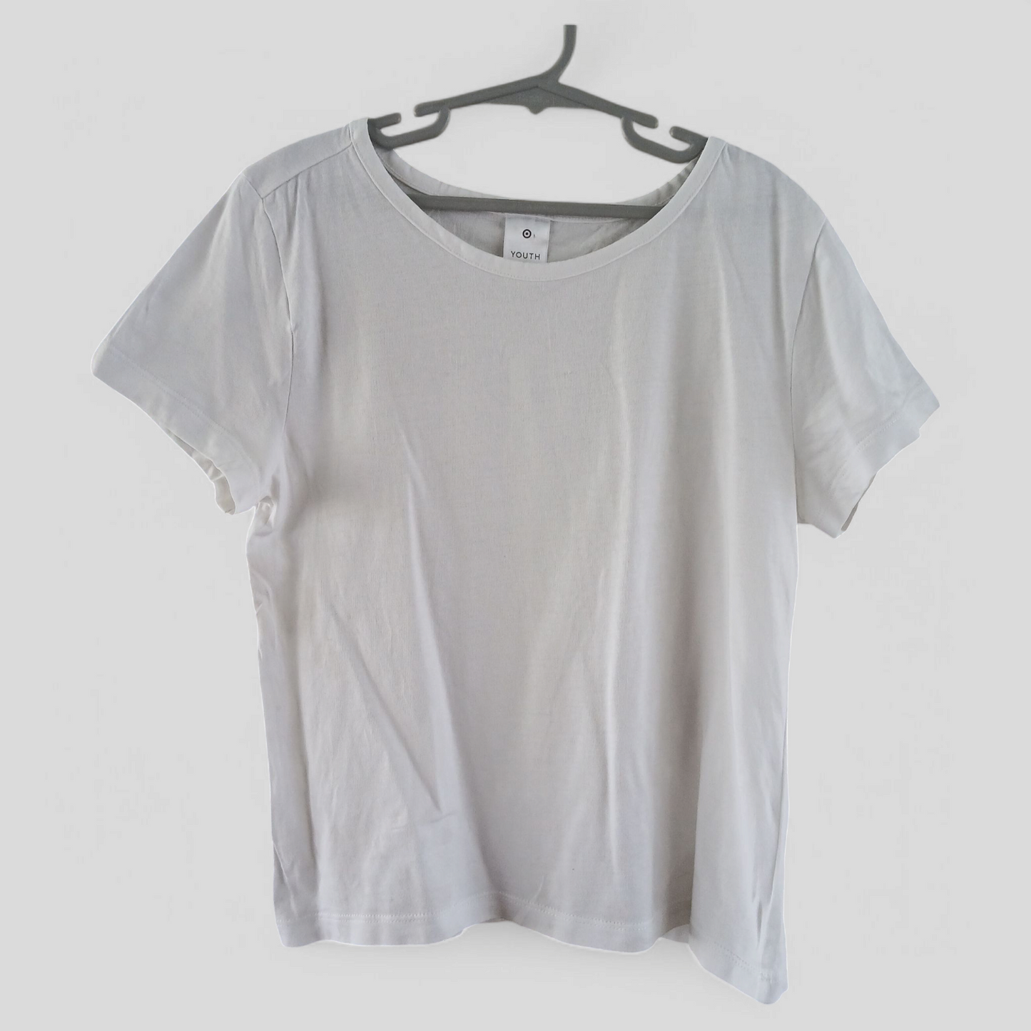(12) Target | White Tee