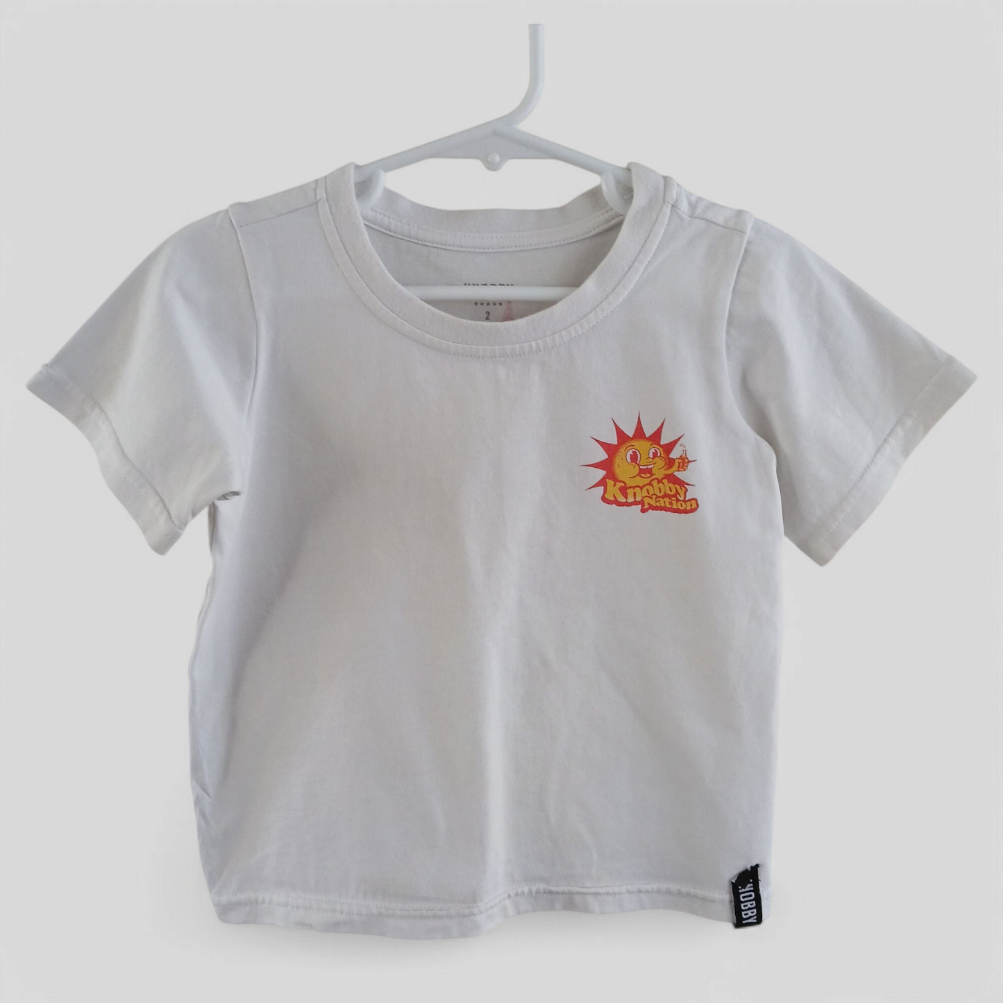 (2) Knobby | Tee