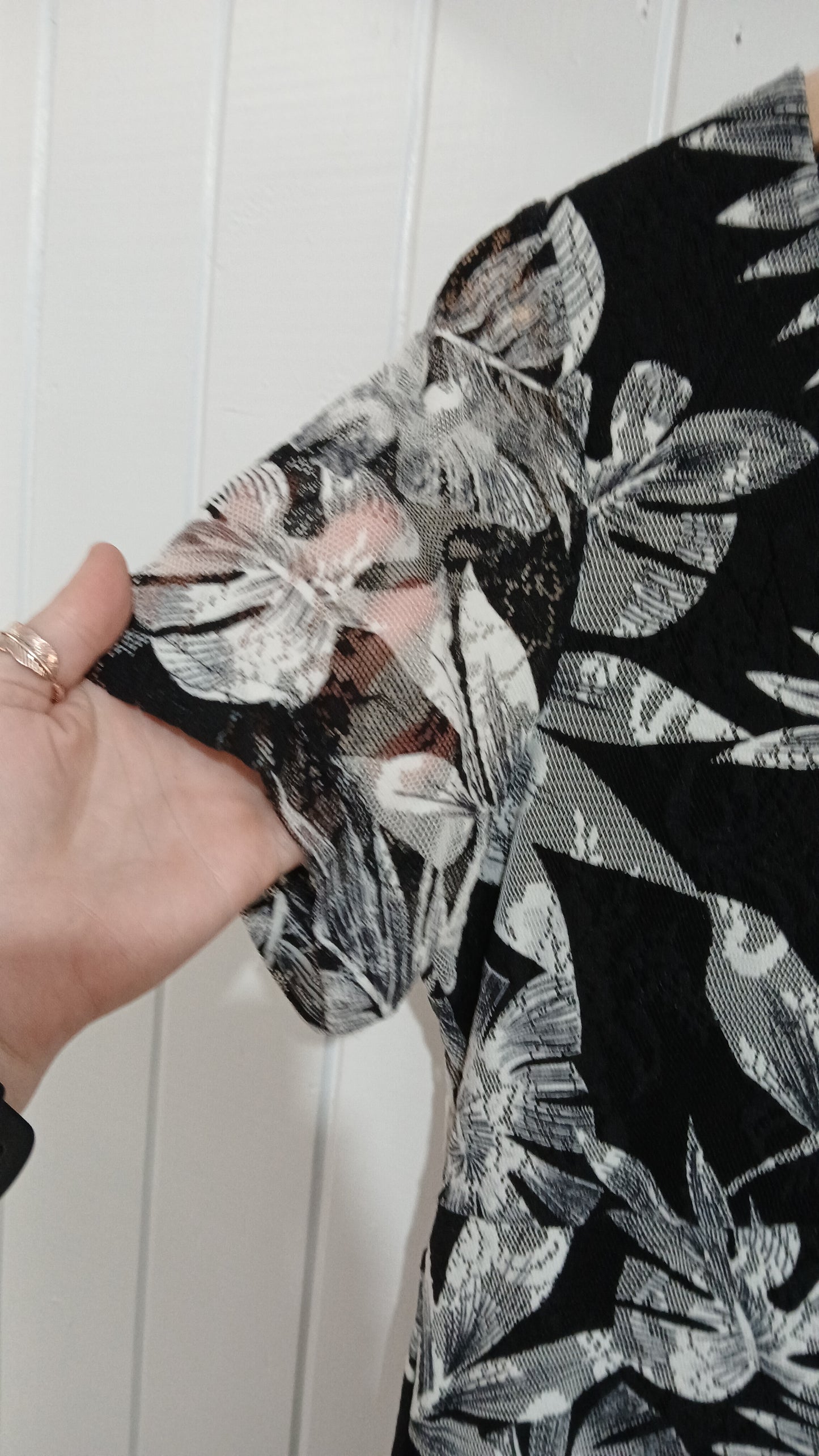(12) Millers | Leaf Blouse