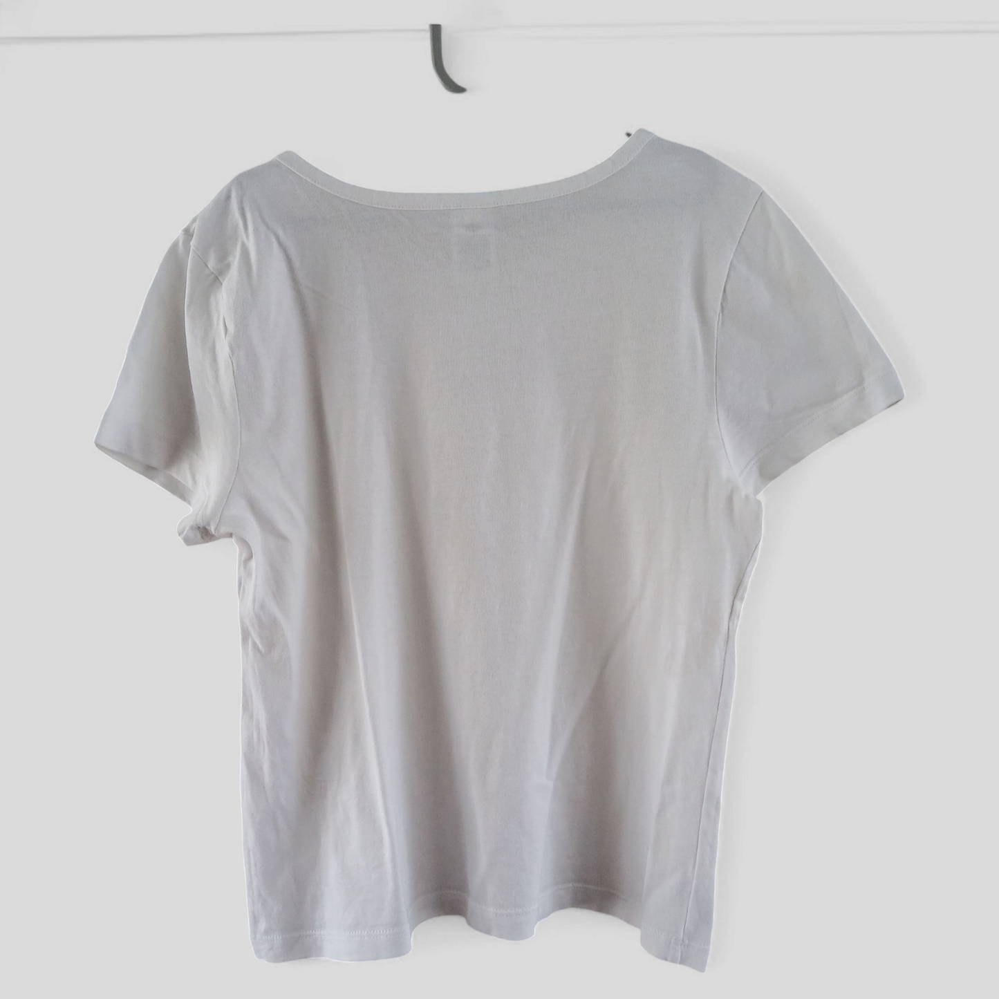 (12) Target | White Tee
