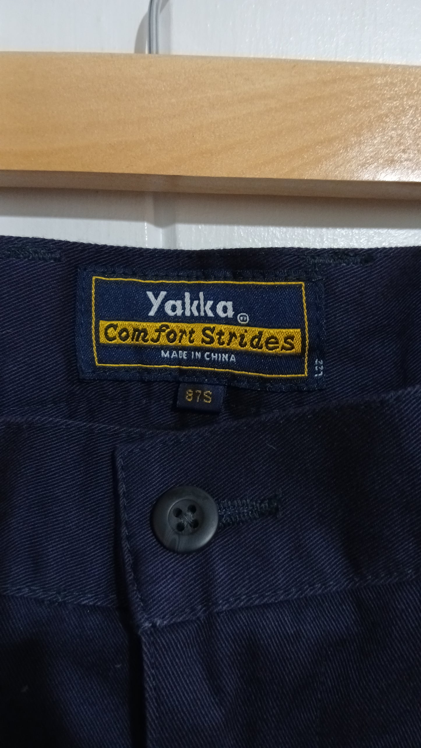 (87S) Yakka | Comfort Strides Navy | BNWT
