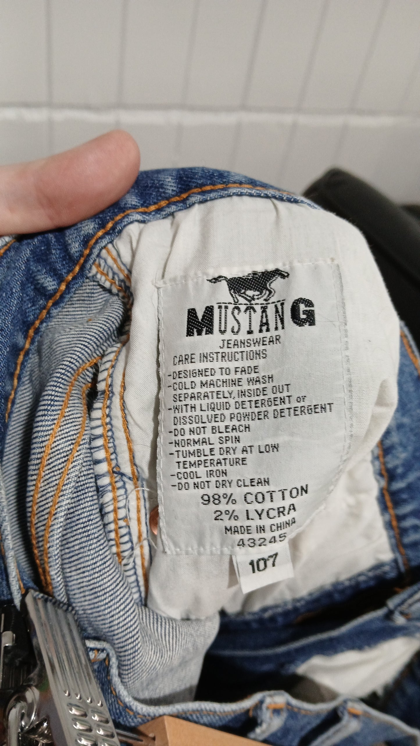 (107) Mustang | Jeans
