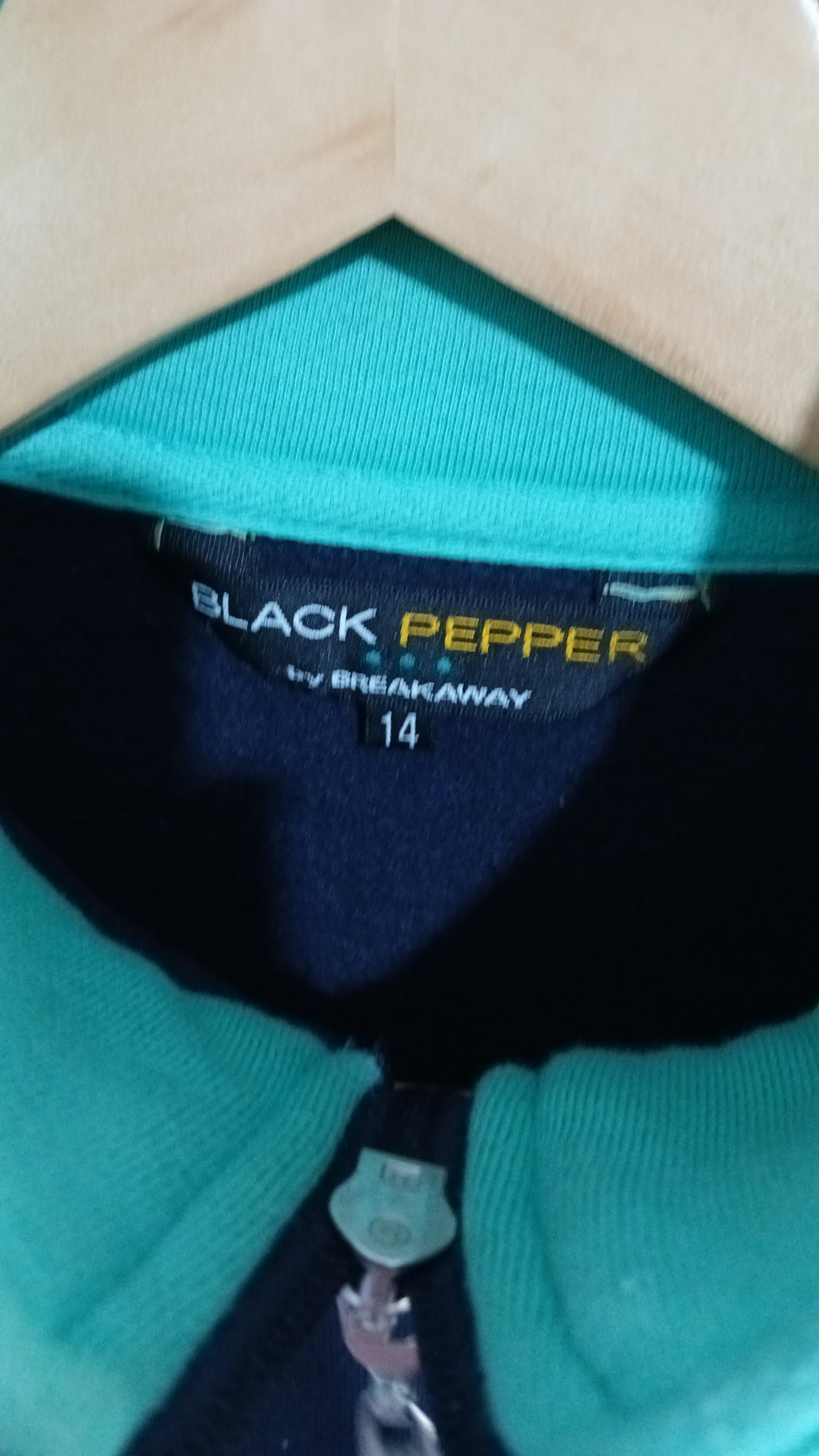 (14) Black Pepper | Jumper