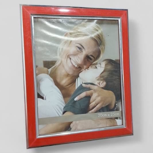 Red Photoframe 20x25cm