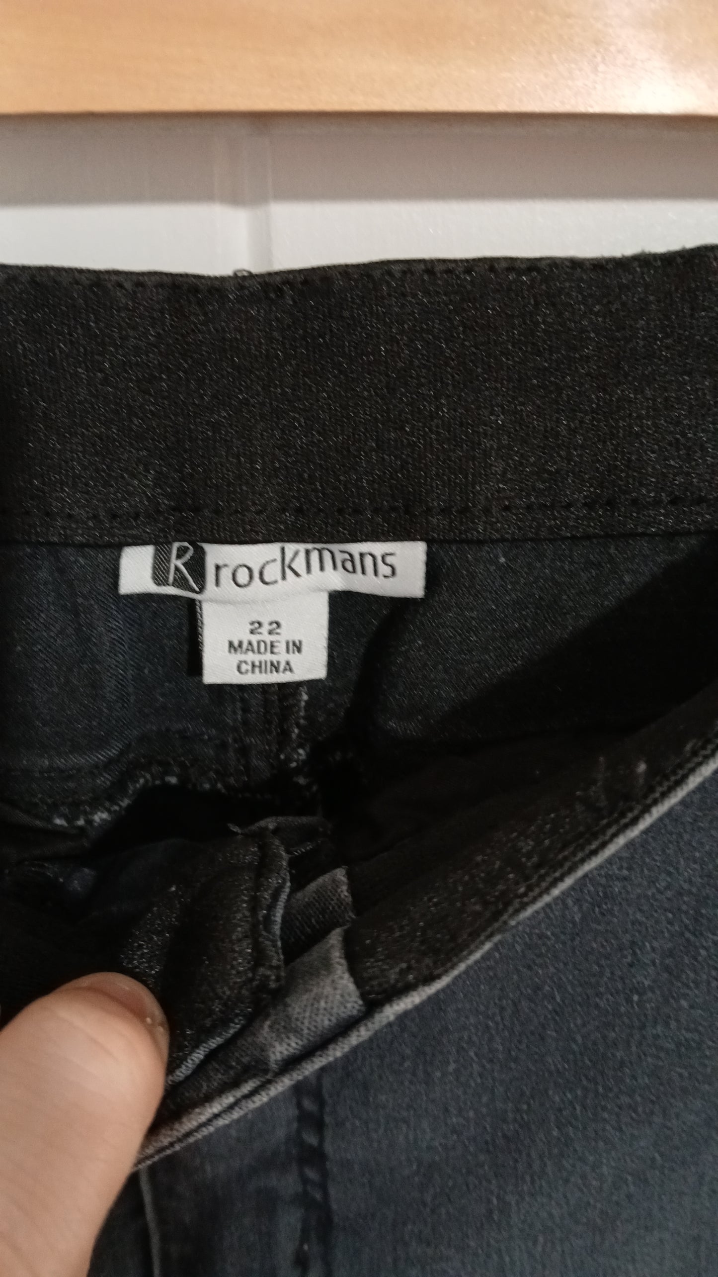 (22) Rockmans | Denim Capris