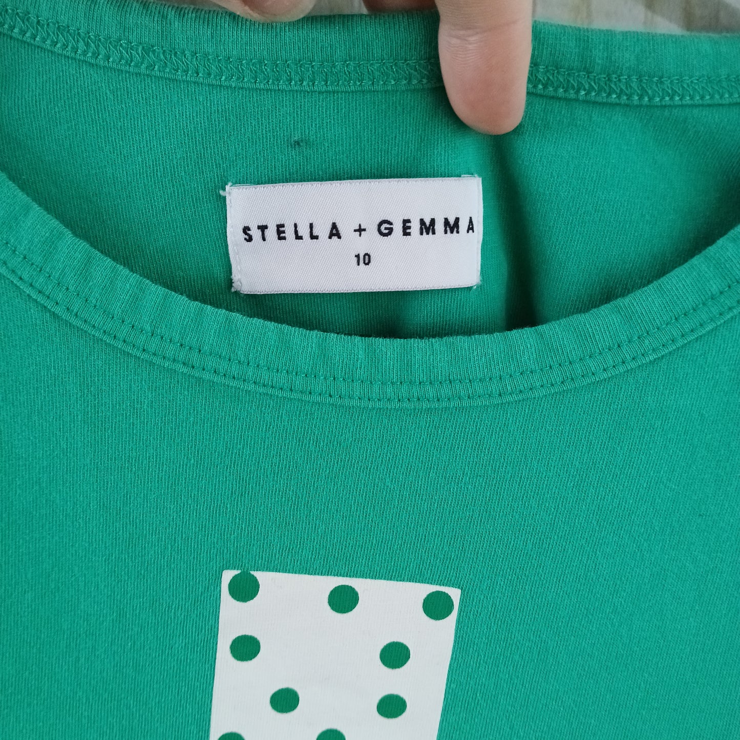 (10) Stella + Gemma | Tee
