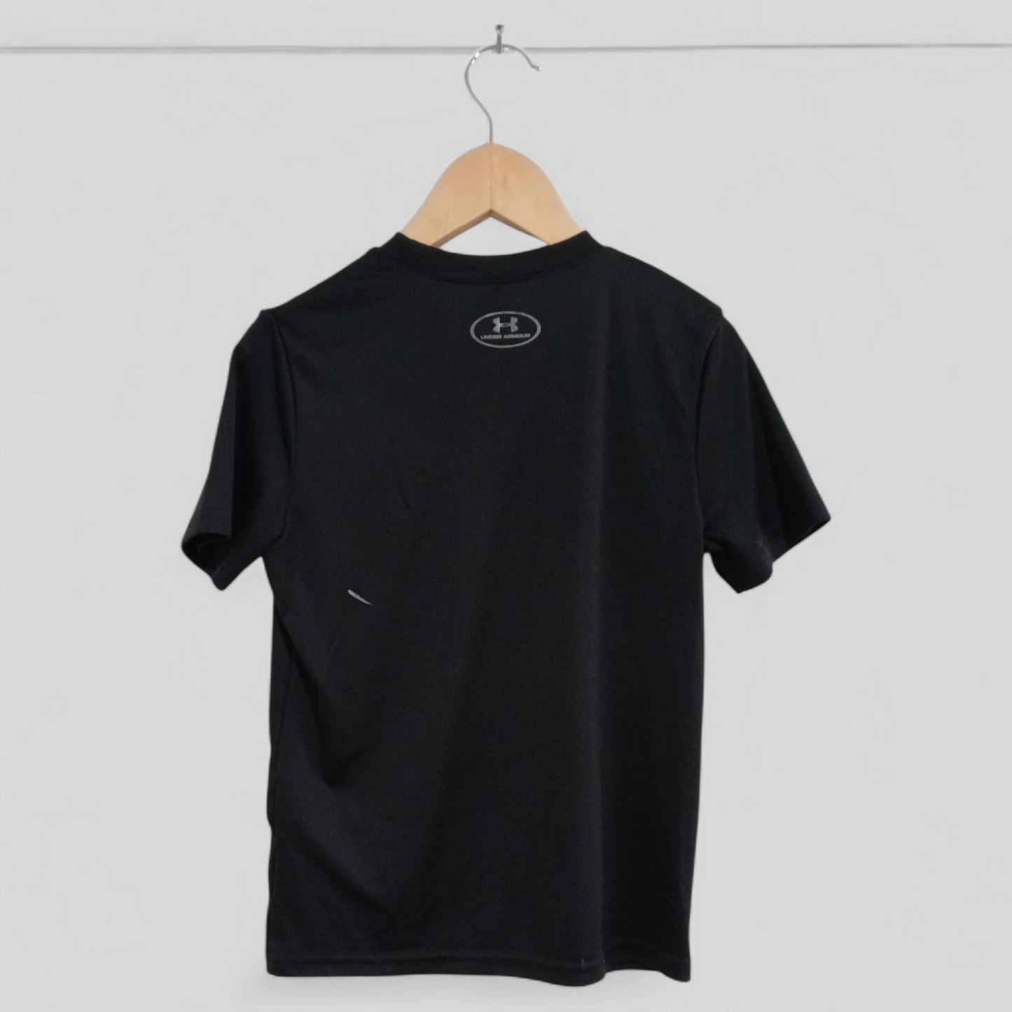 (8JNR) Under Armour | Tee