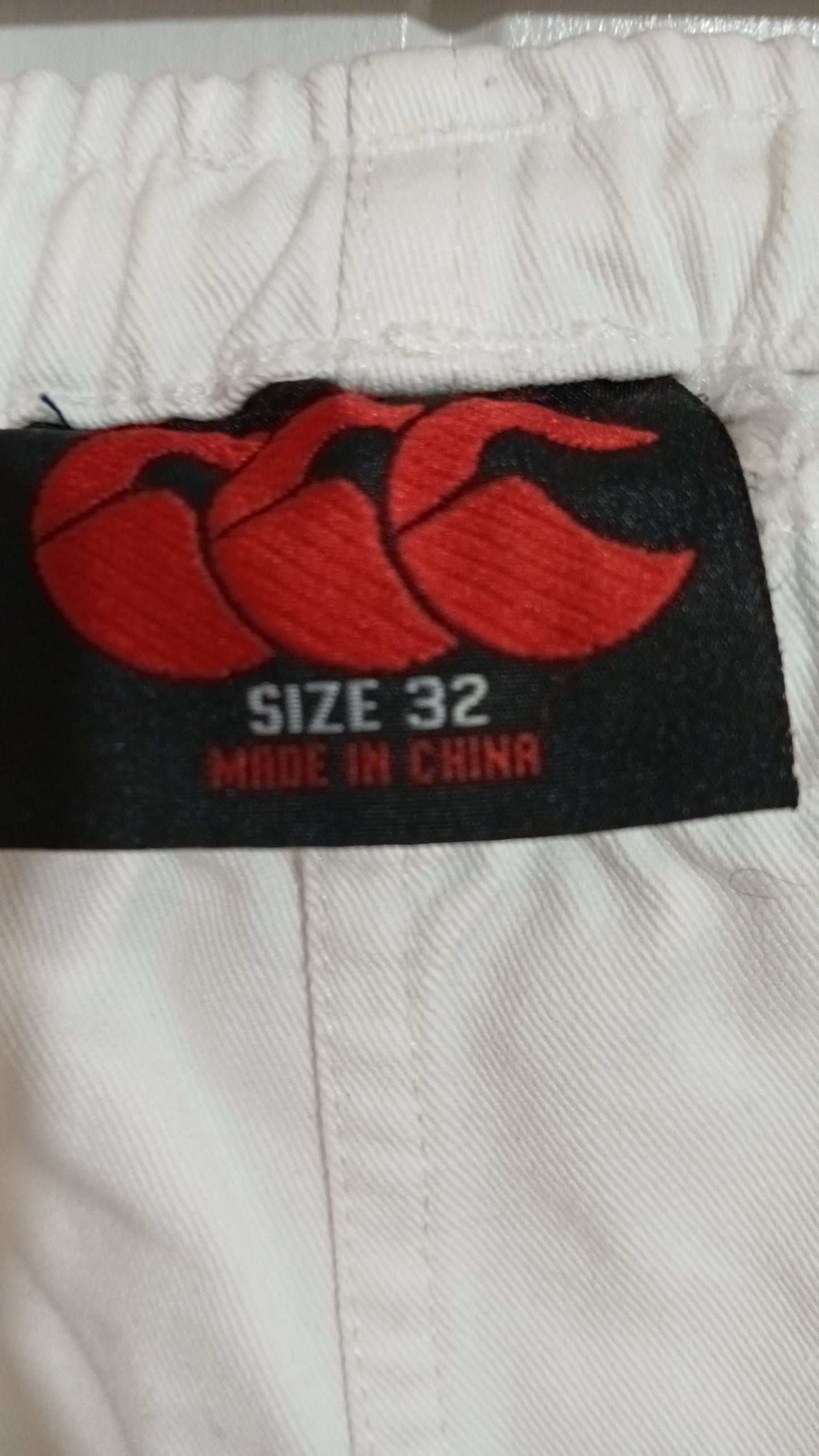 (32) Canterbury | White Shorts