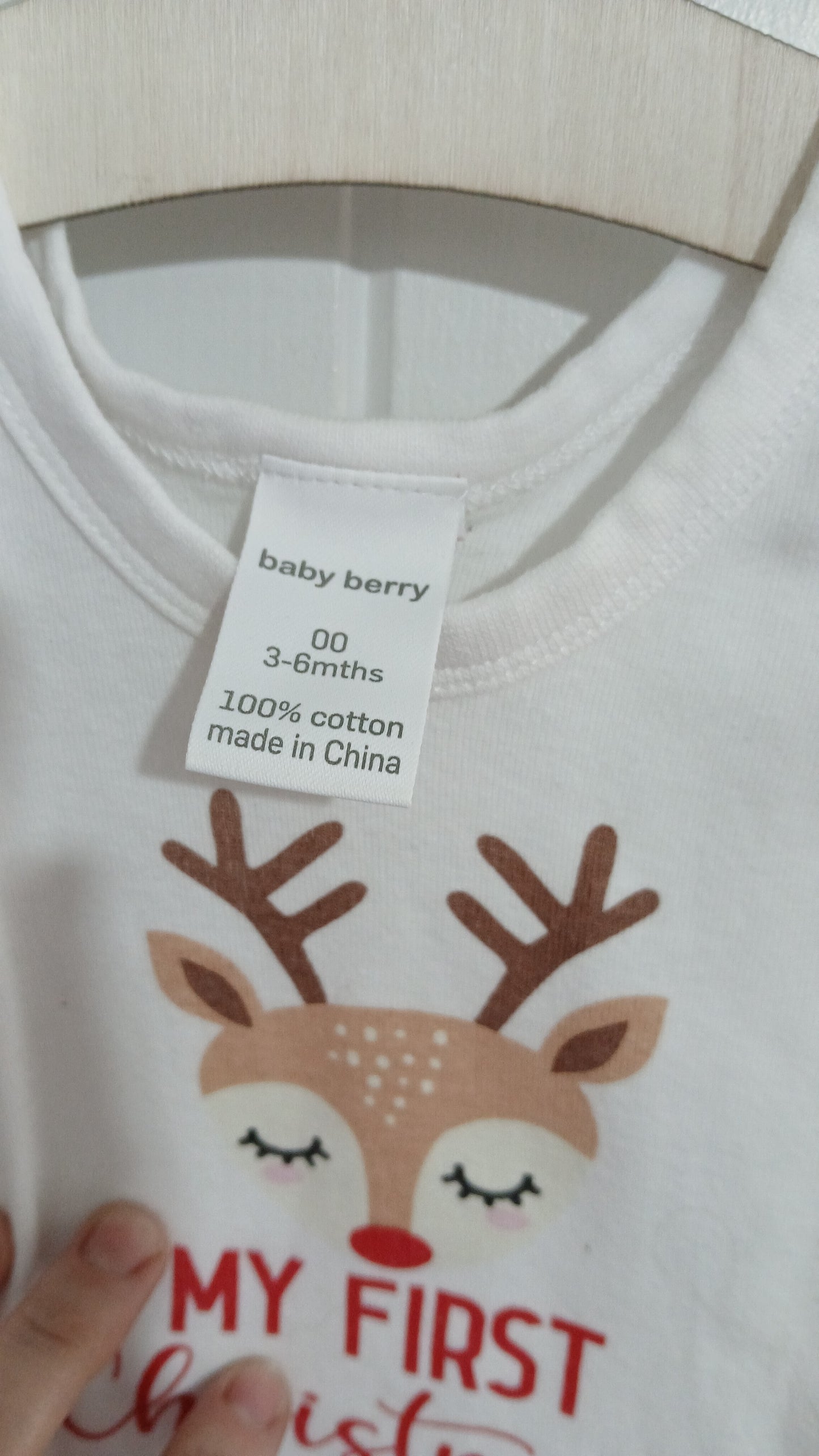(00) Baby Berry | White My First Chrstmas Singlet