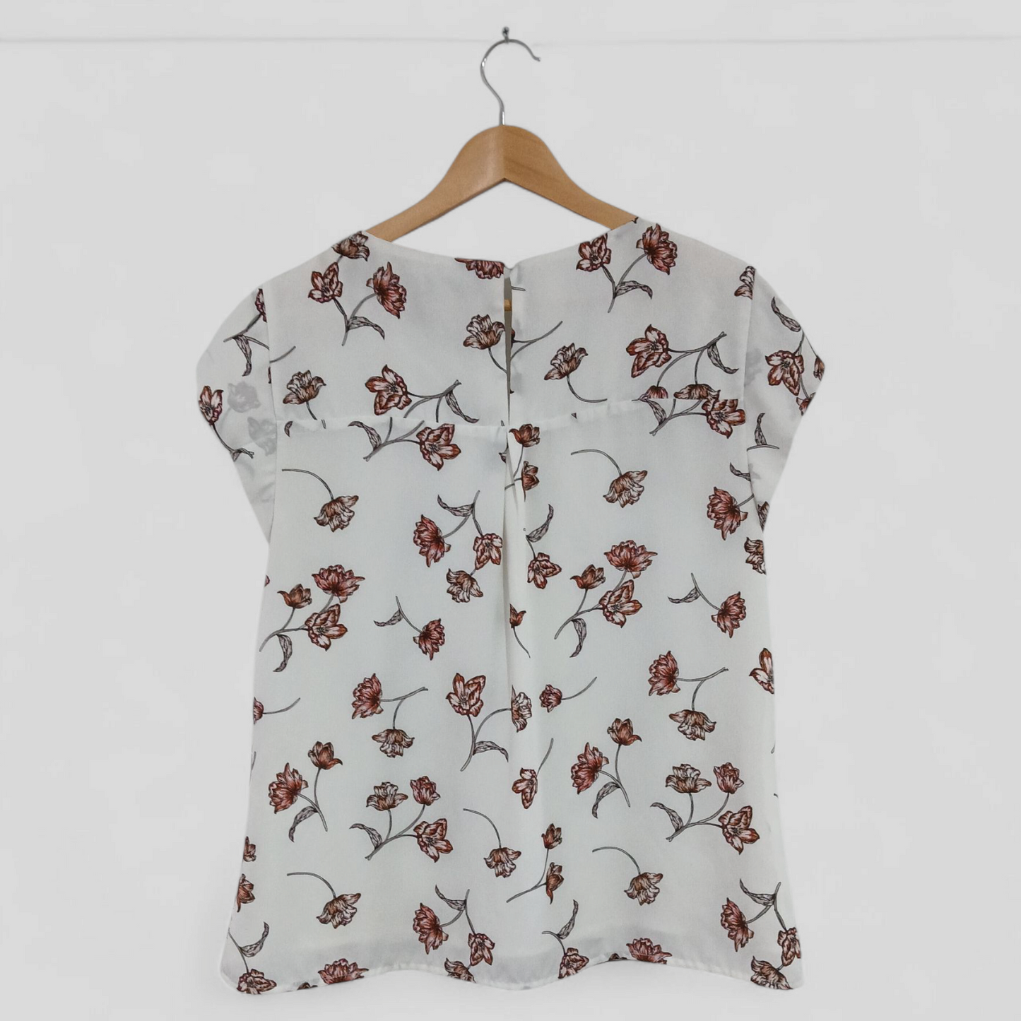 (14) Jaquie | Floral Blouse