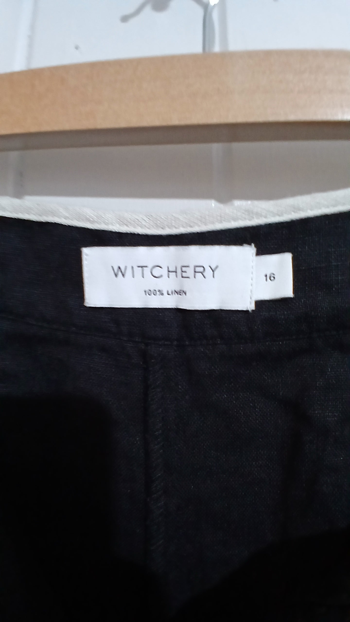 (16) Witchery | Black Linen Shorts