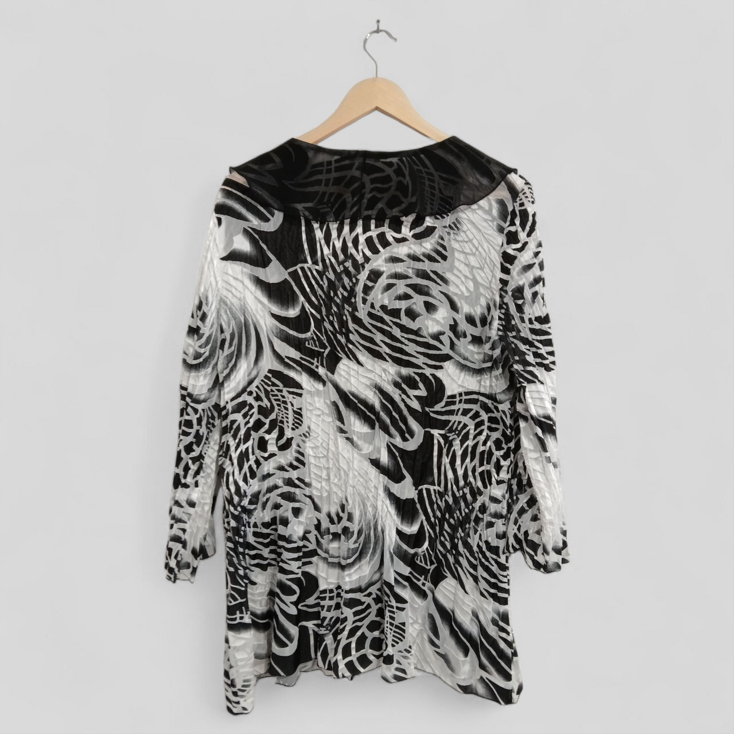 (20) Eve Hunter | Blouse