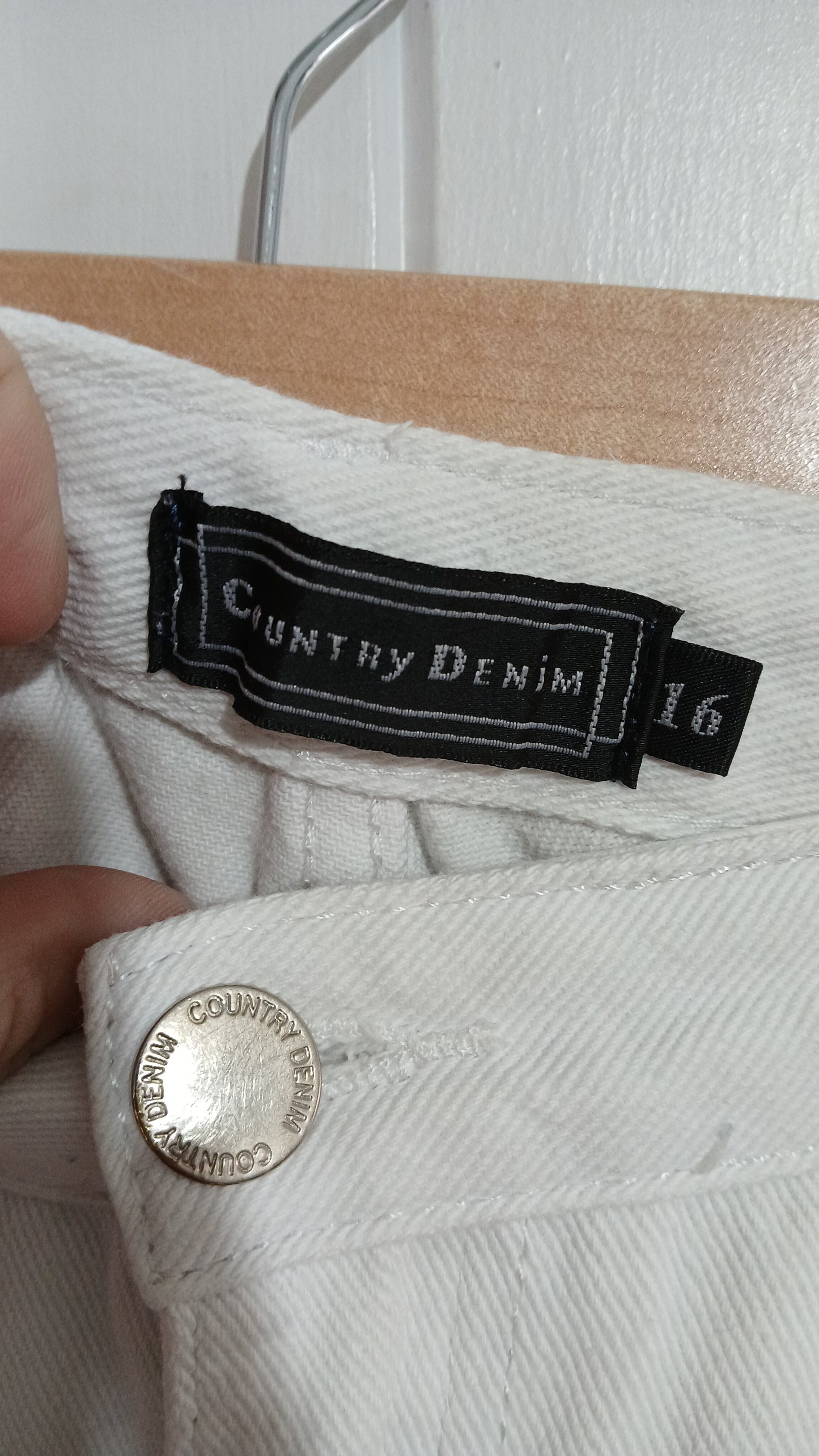 (16) Country Denim | White Shorts