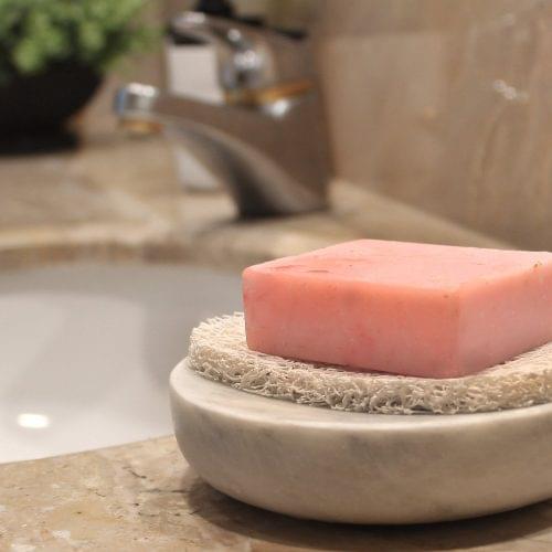 White Magic | ECO BASICS | SOAP RISER - PLATINUM