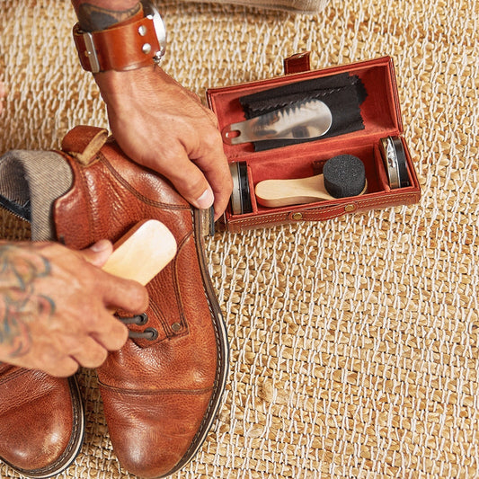 GENTLEMANS - SHOE SHINE KIT