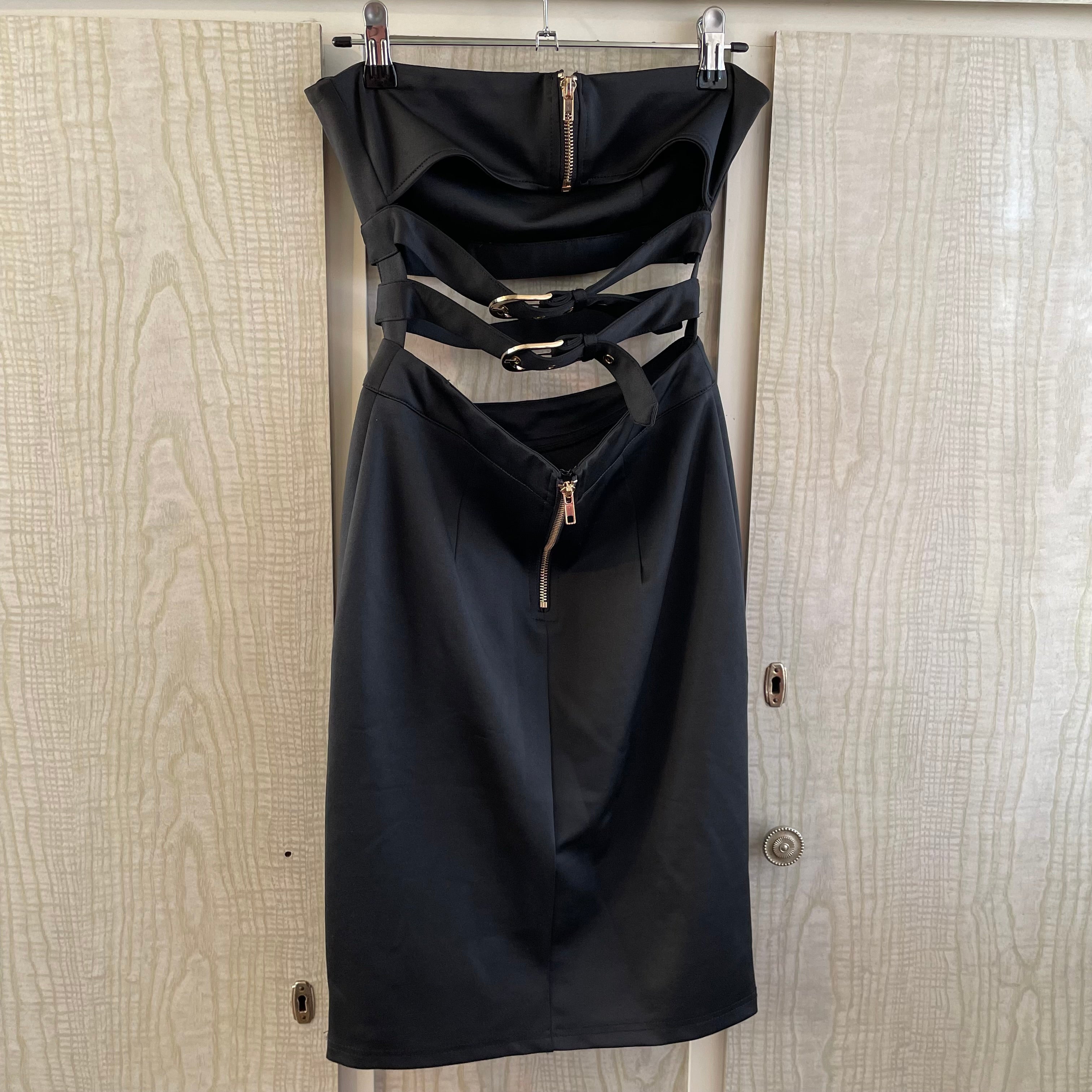 (6) Whyte Valentine Black Belted Mini Dress – The Outback Op Shop Australia