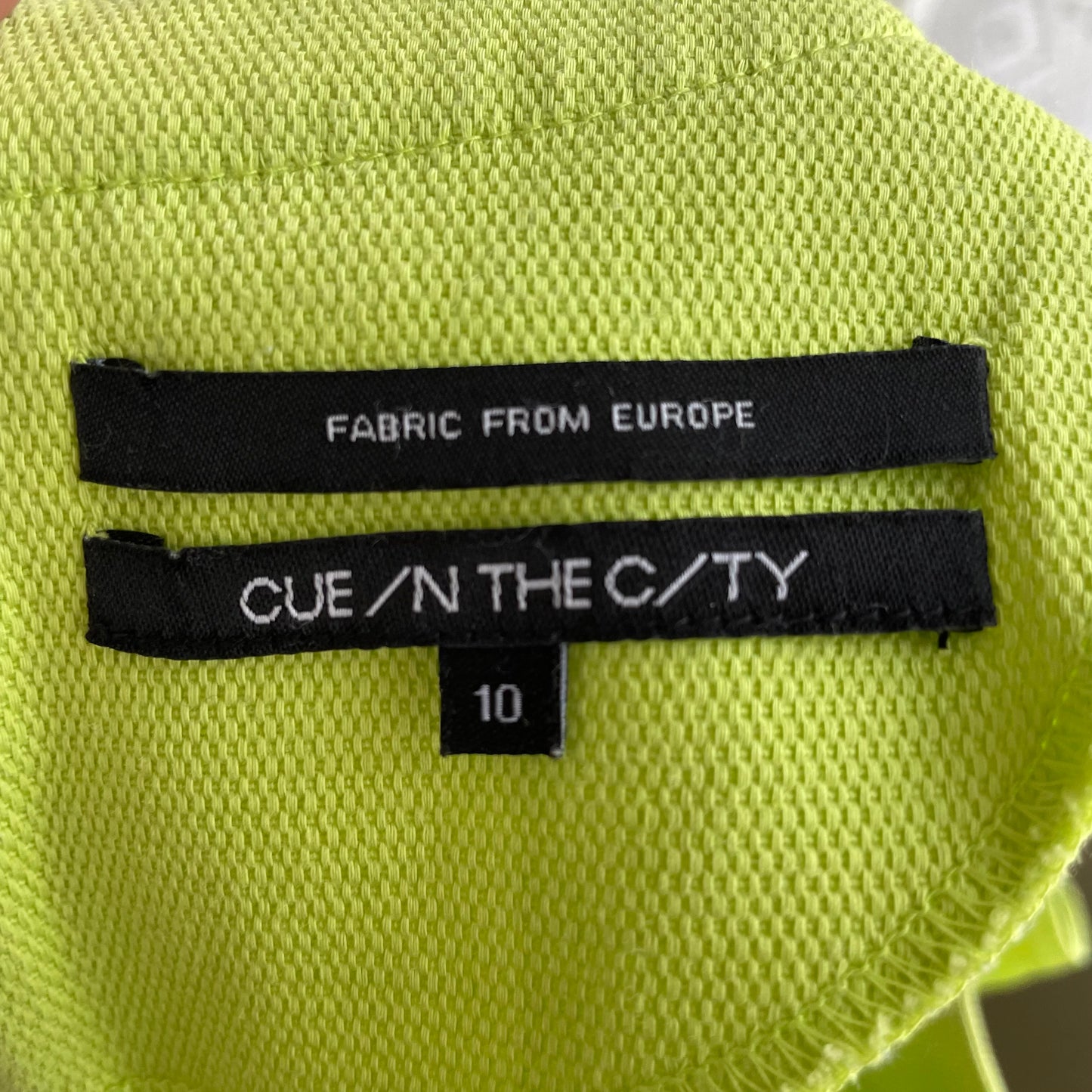 (10) Cue In The City Lime Green Dress