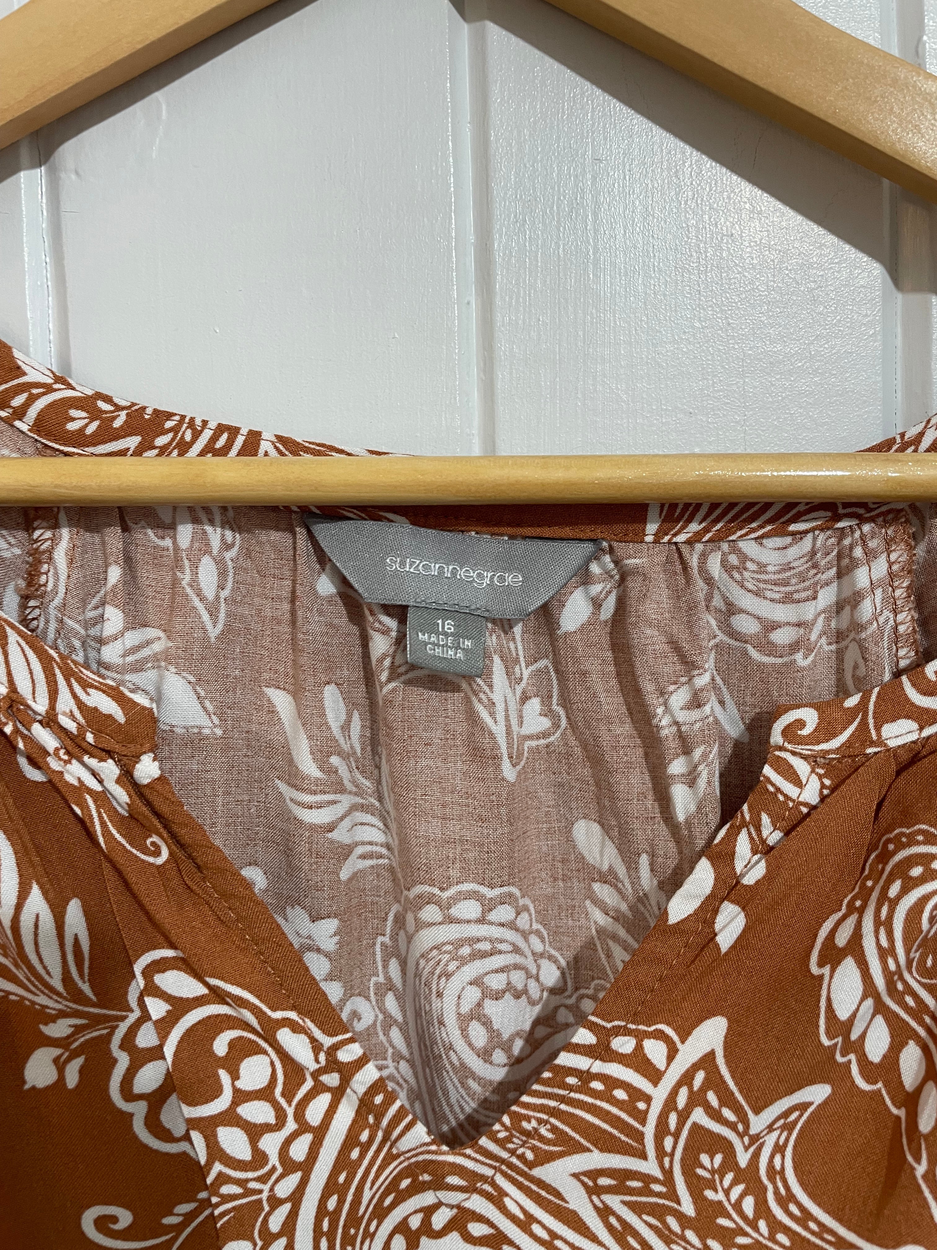 Image of (16) Suzannegrae | Brown Paisley Blouse