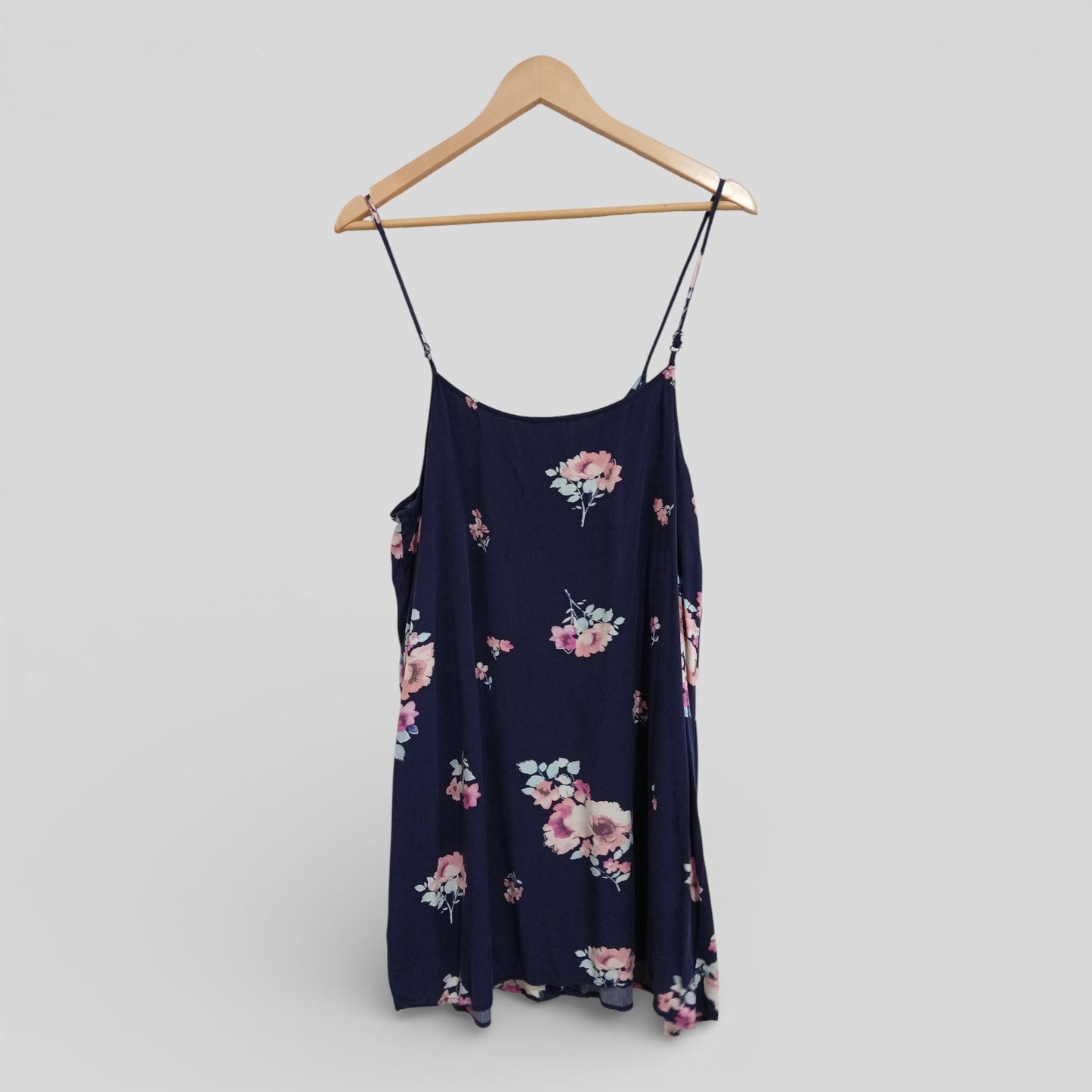 (18) Lily Loves | Floral Dress